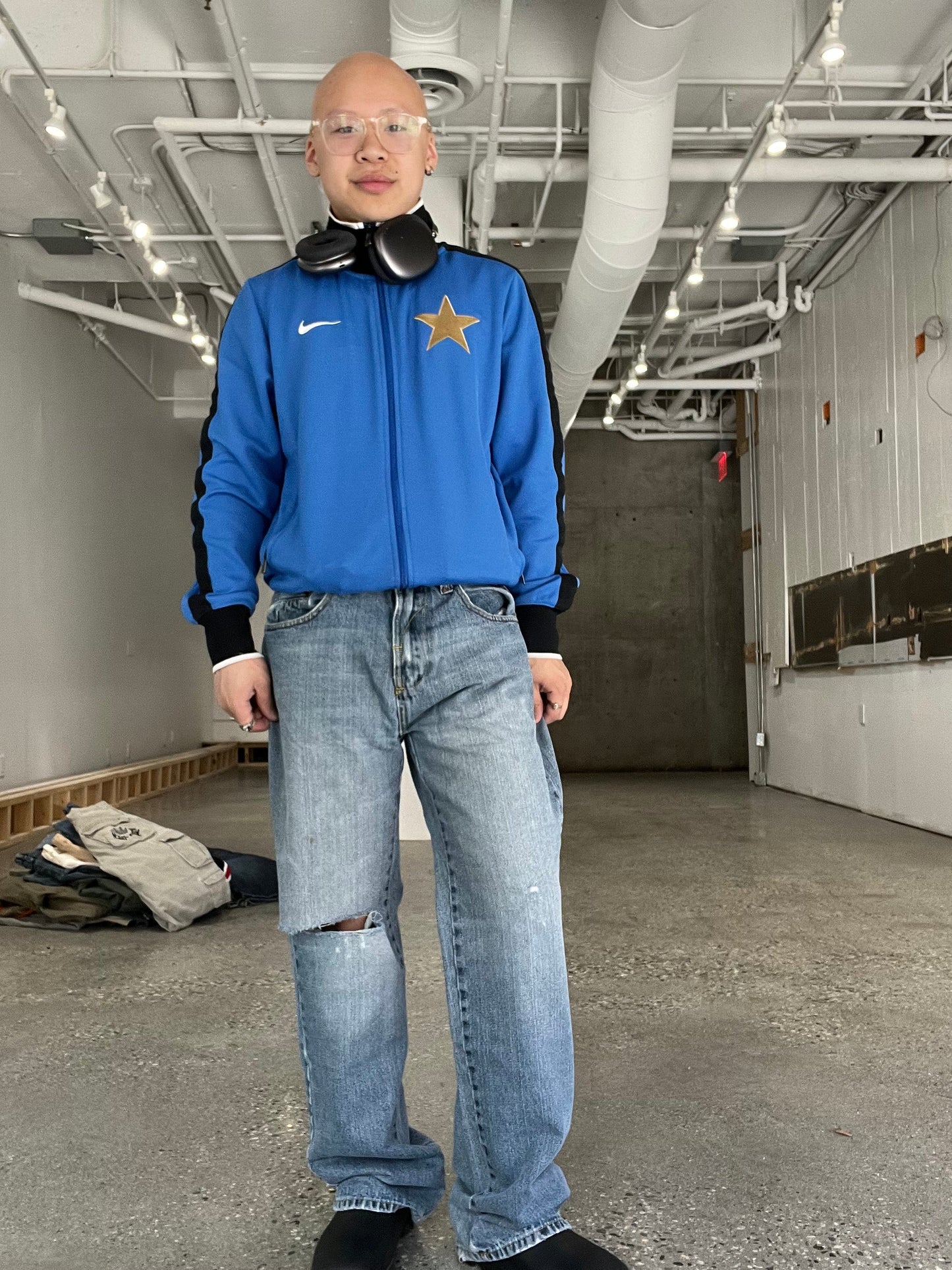 (32”) Distressed Phat Farm Blue Denim