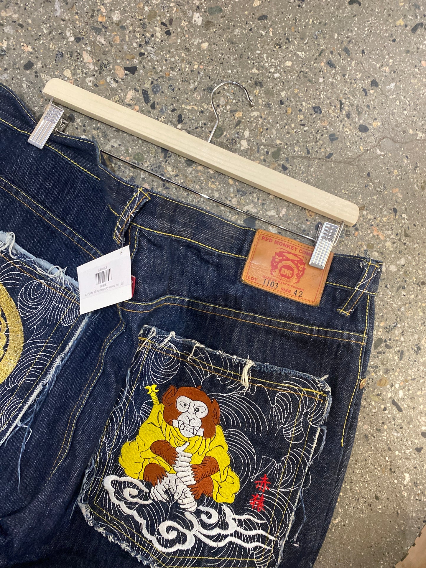 (42”) Red monkey Dark Wash Baggy Japan Jorts