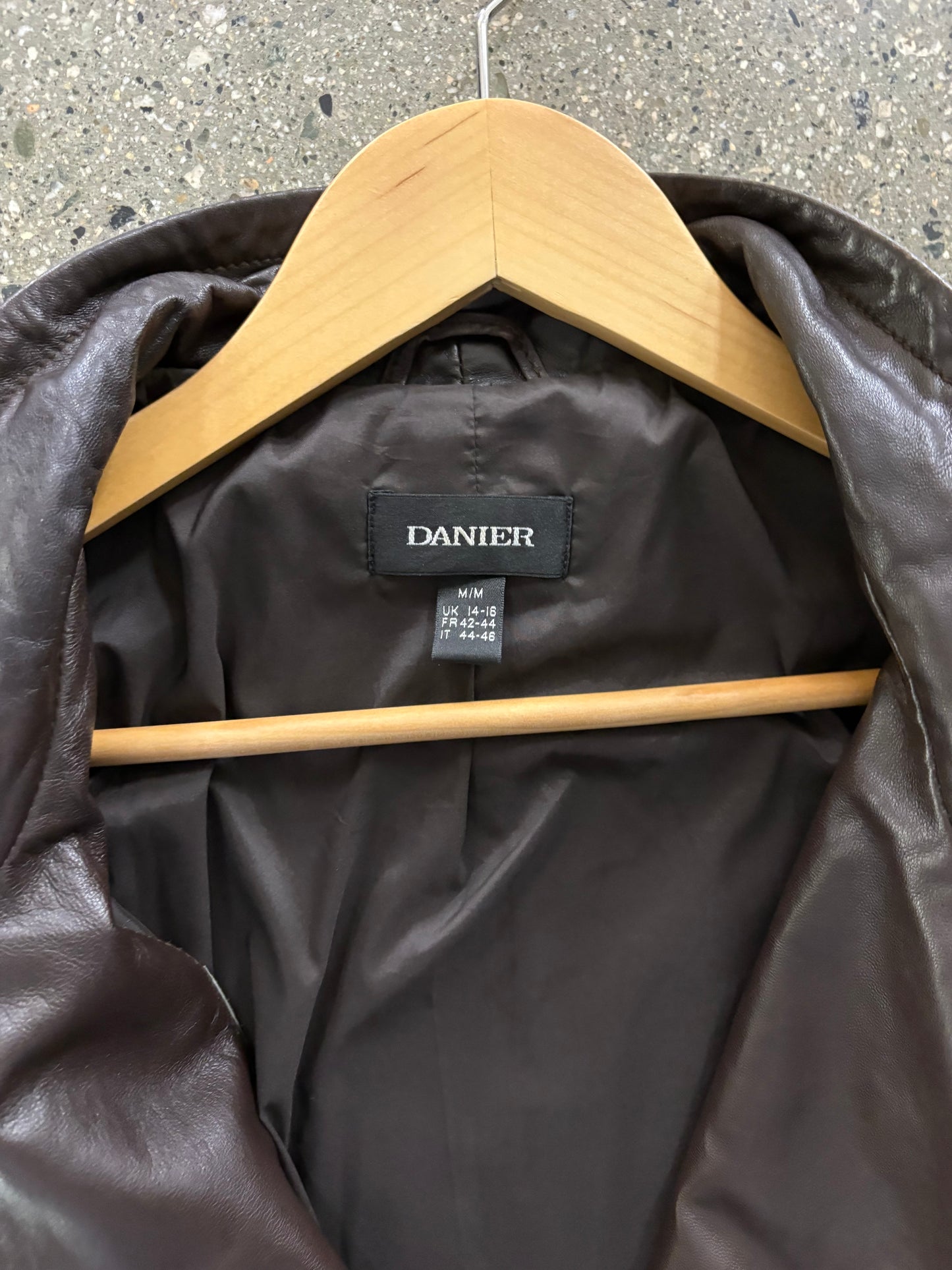 (M Women) Danier Wrapped Concealable Leather