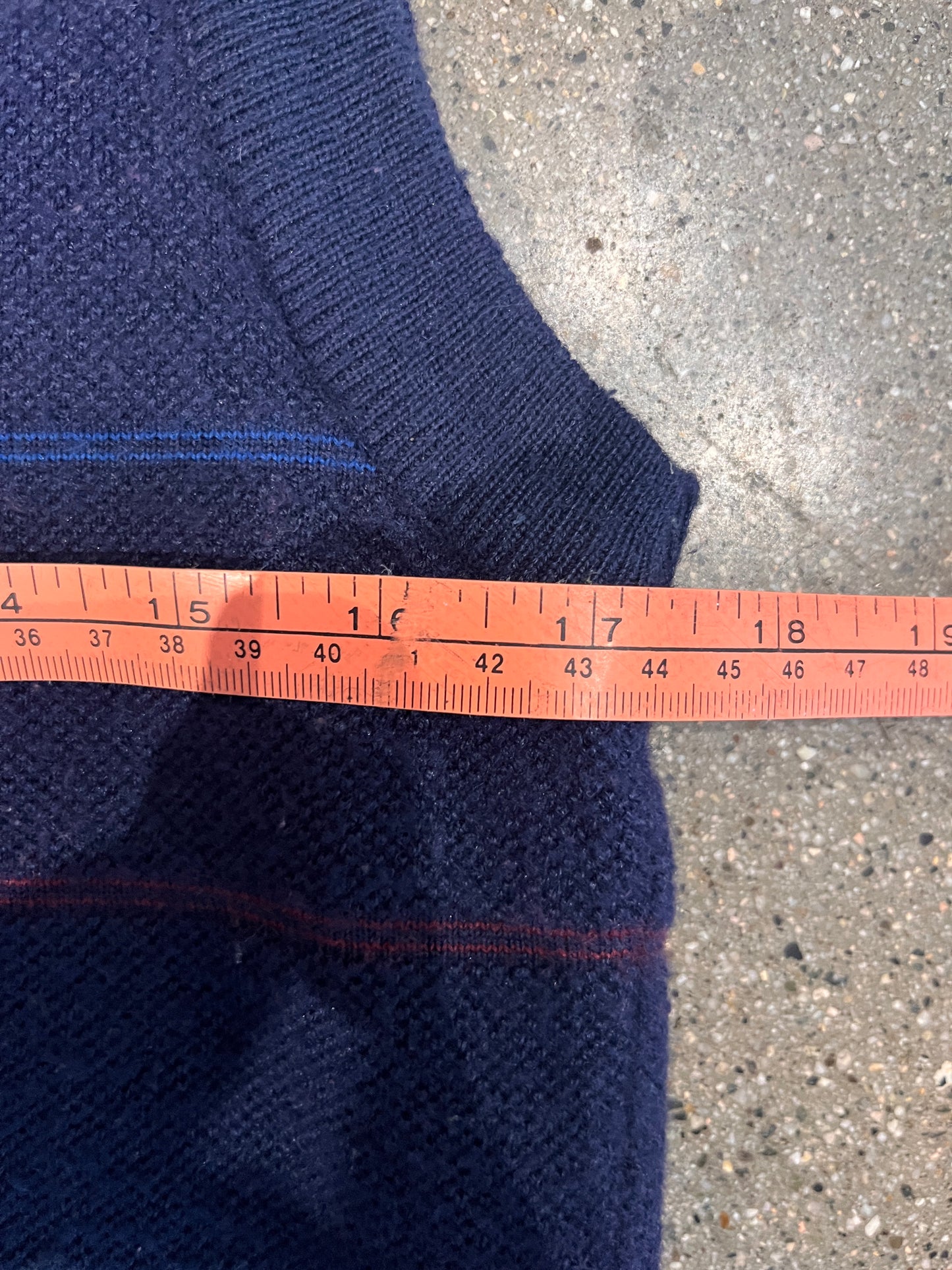 (M/L) Adidas Vintage Wool Vest Knit