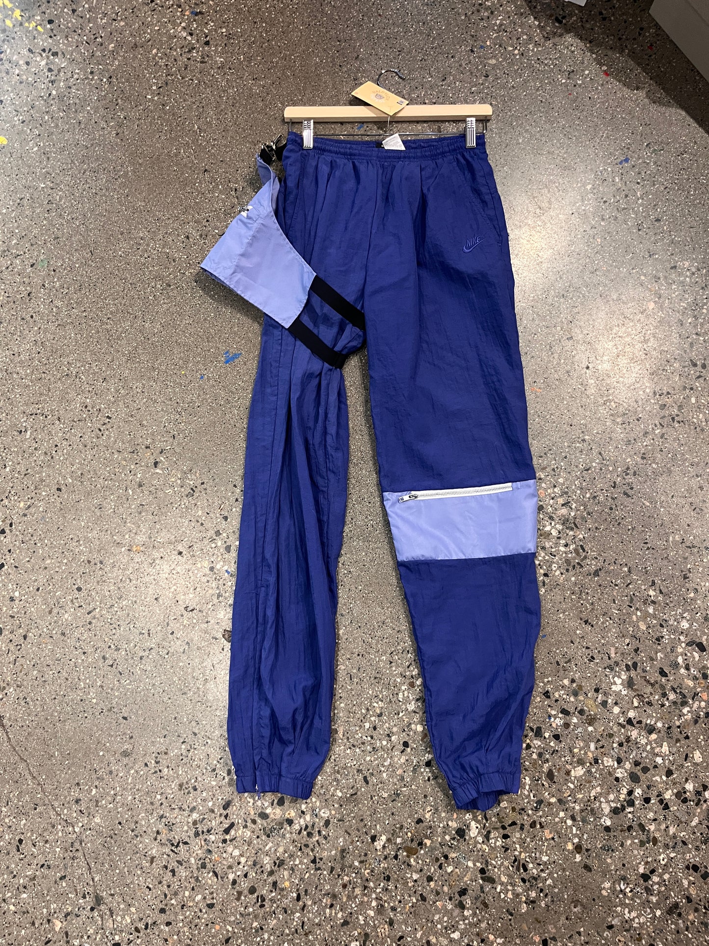 (M) Vintage Nike Blue Windbreaker Pants with Attachment