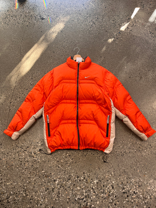 (L/XL) 2000s Orange Nike Puffer
