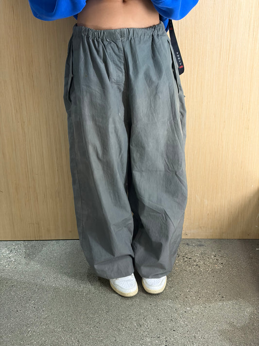 (Size 2/ M) Grey Cargo Yoke Made in Japan Pants