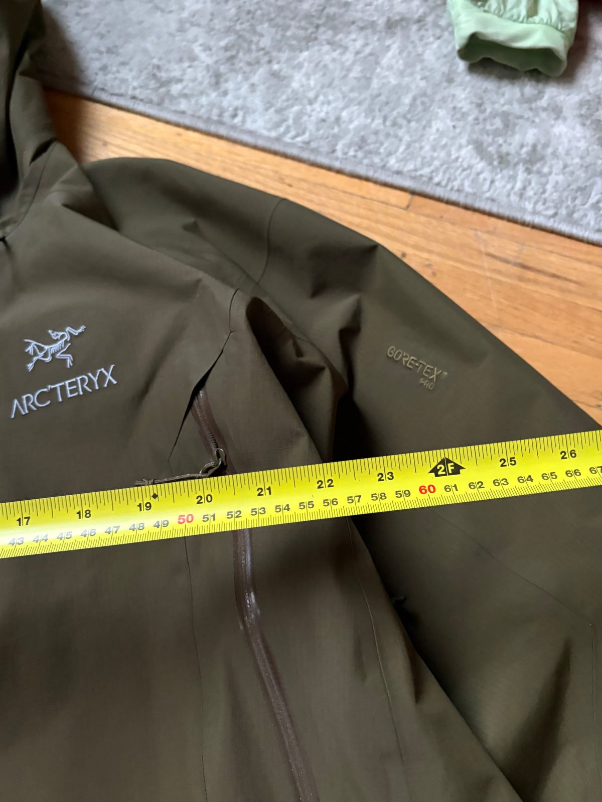 (XL) Arcteryx Olive Green Beta AR Shell