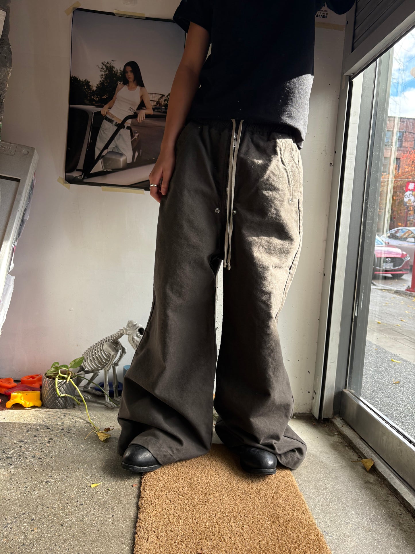 (29”) Rick Owens Bela Cargo Grey