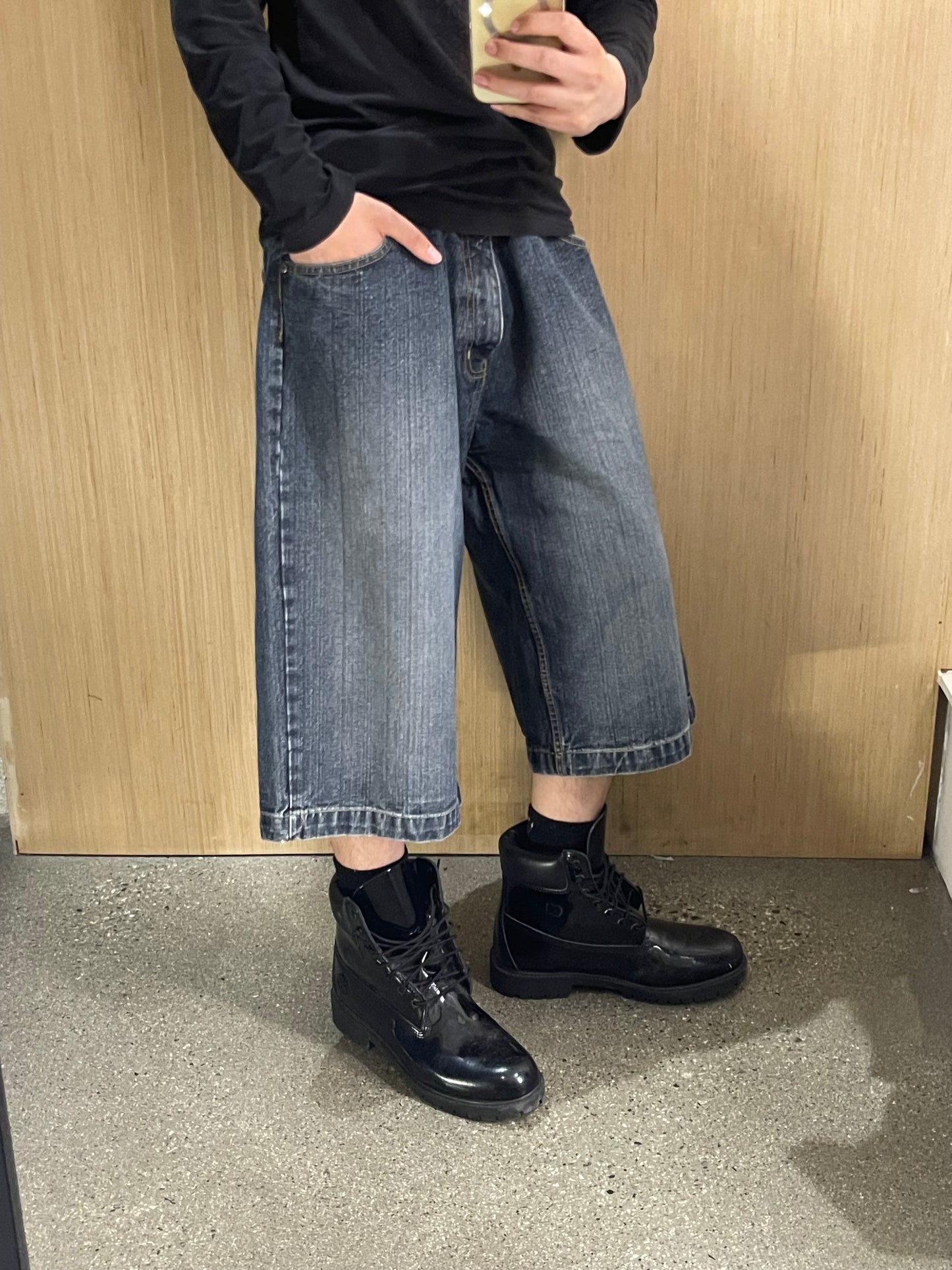 (36x19) Daco Baggy Jorts