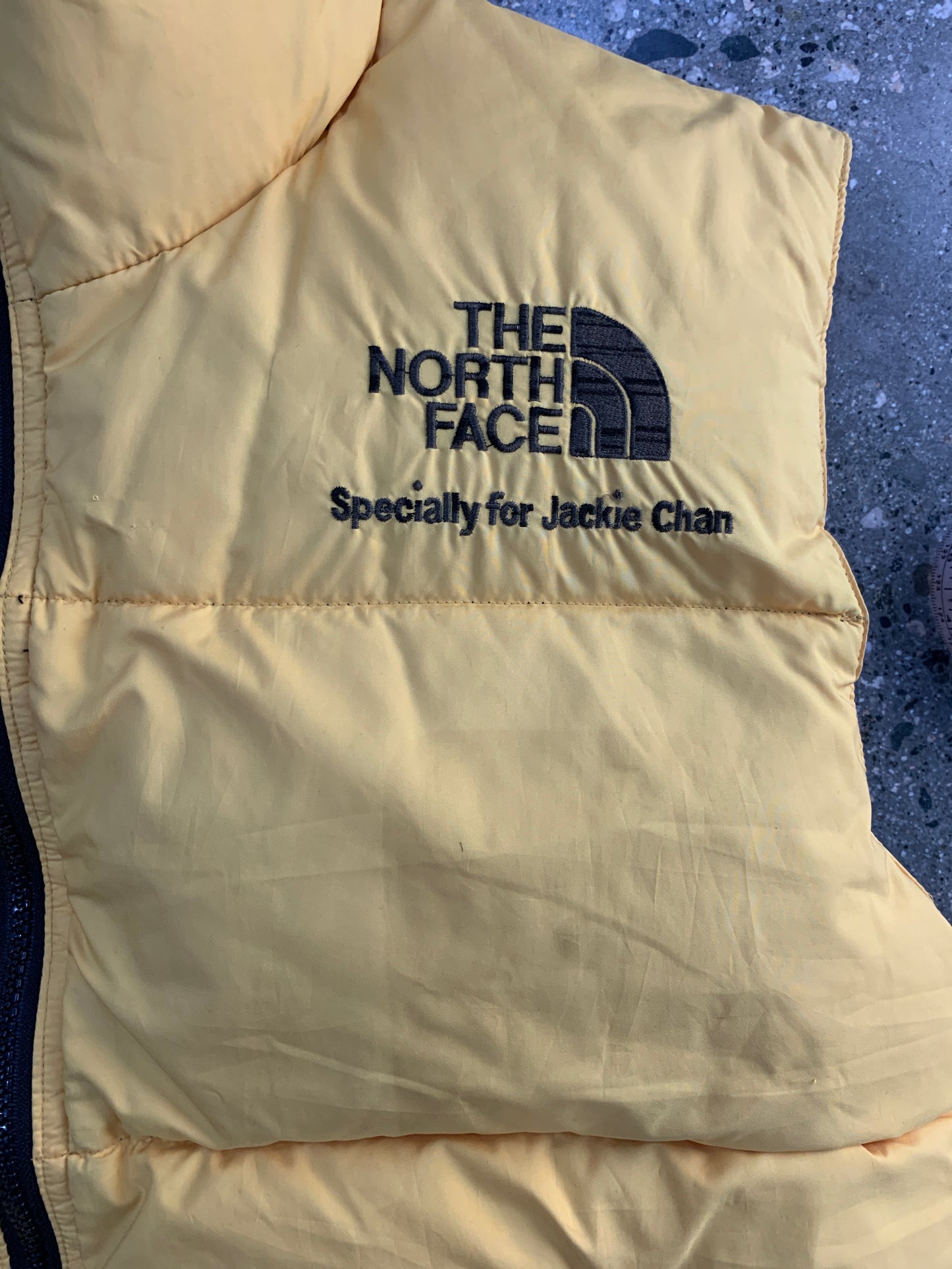 (M) 1990s Boot TNF Vest Jackie Chan