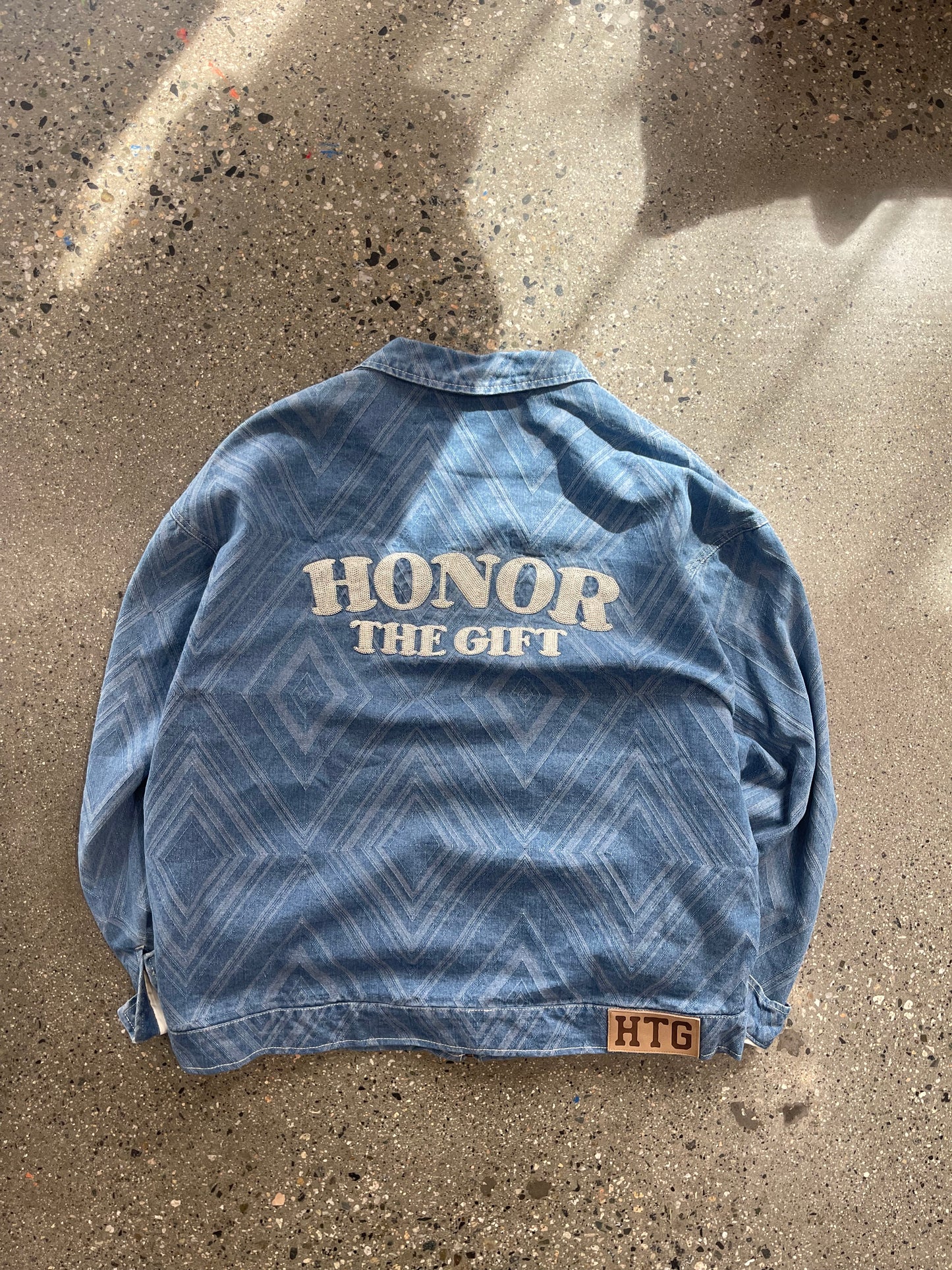 (L/XL)Honor the Gift Diamond Denim 2 Pc Set