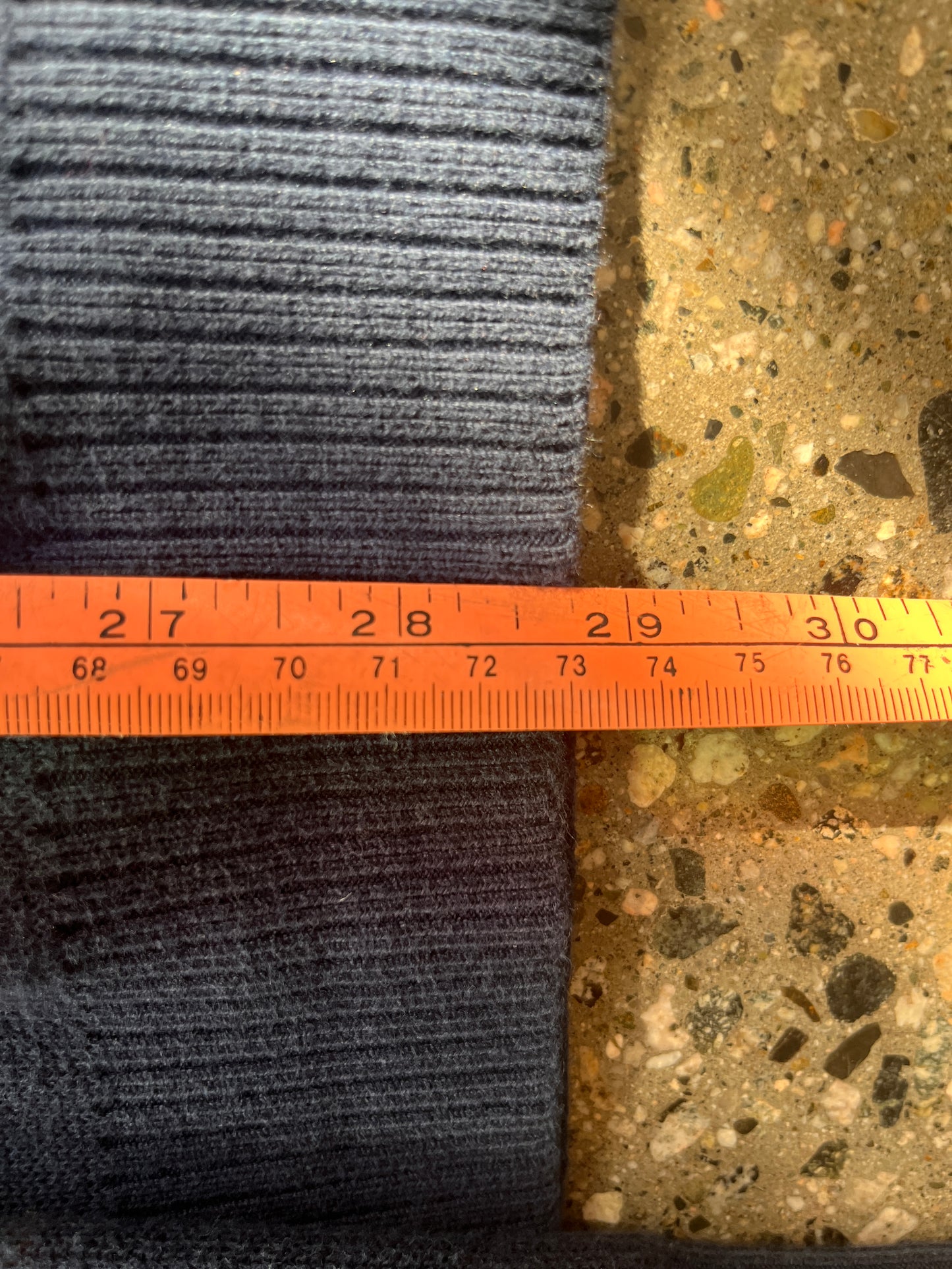 (L) tommy h knit