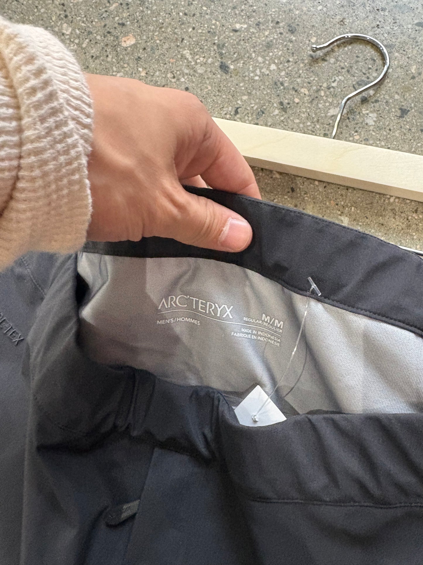 (Mens M) Arcteryx Beta Goretex Pants