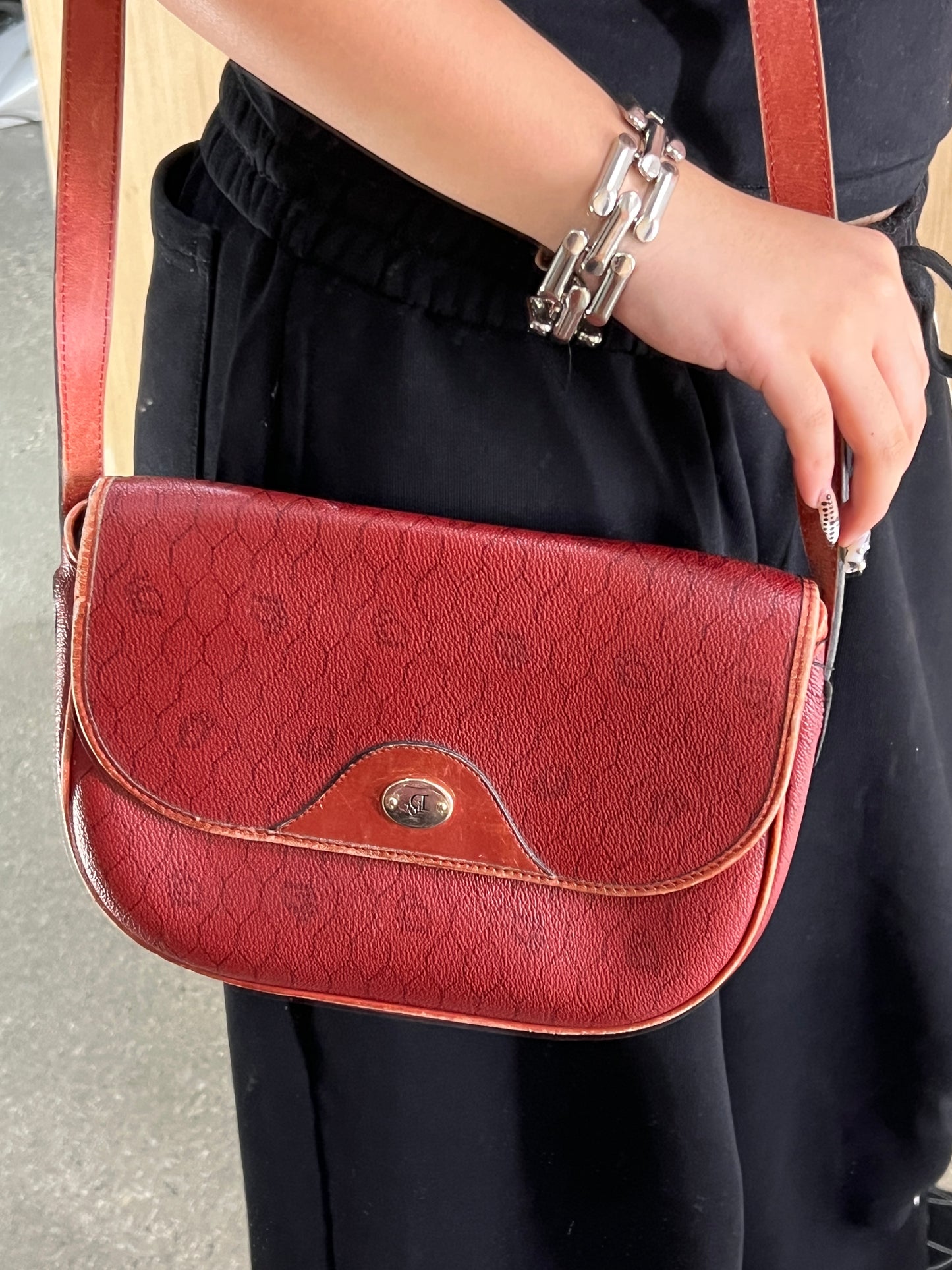 (OS) Christian Dior Honeycomb Shoulder Bag ( Wear on Leather Strap & Light Flaking on Inside)