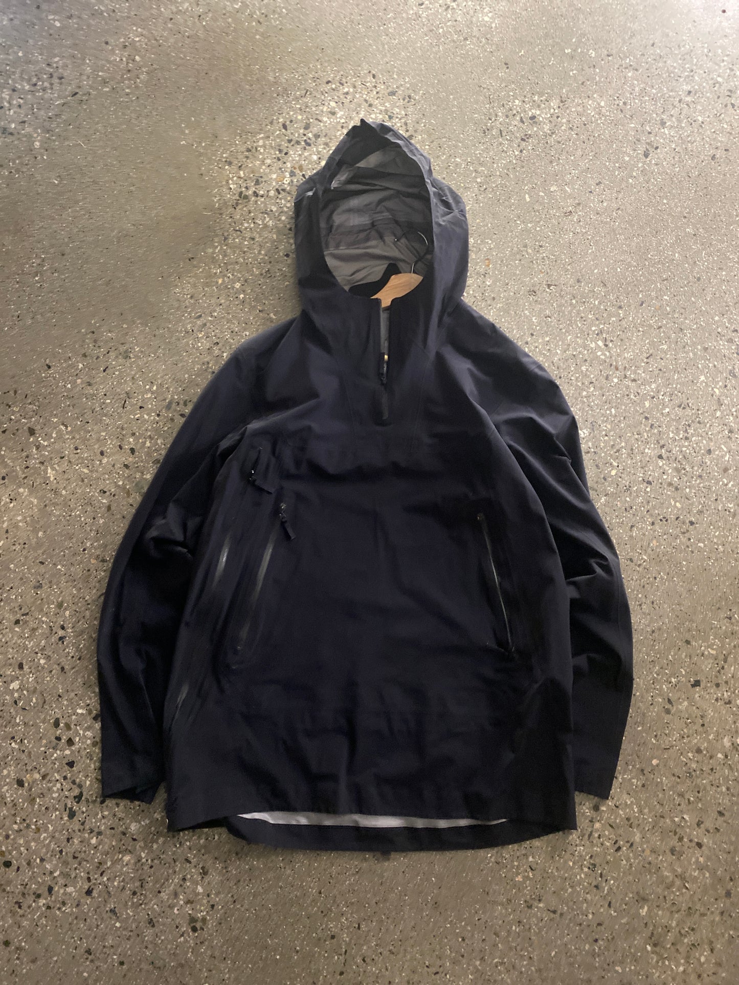(L) Arcteryx Veilance Anorak