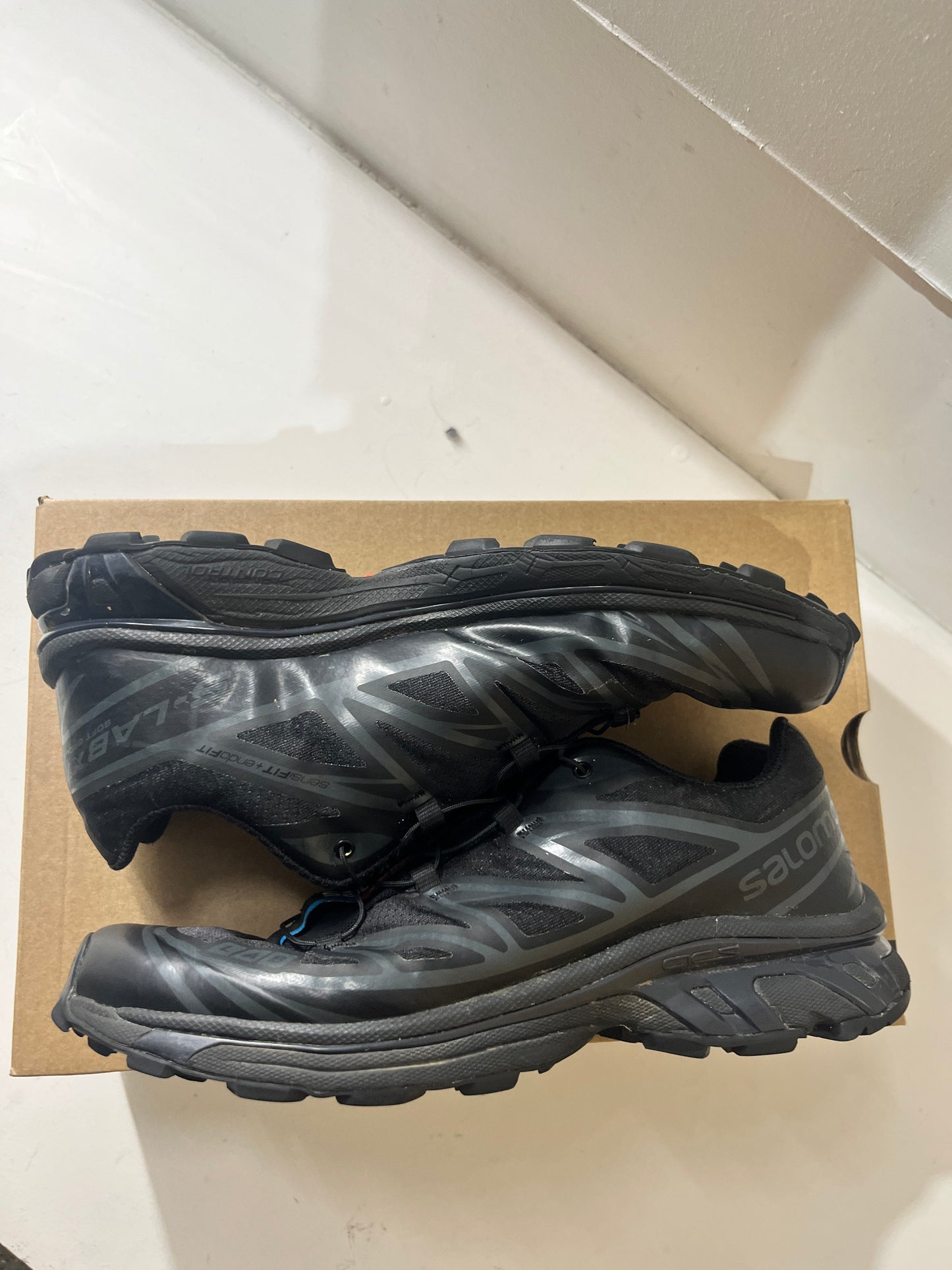 (Size 9US Mens) Solomon XT6 Black