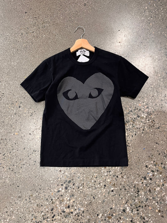 (S) Play CDG DOUBLESIDED HEART TEE