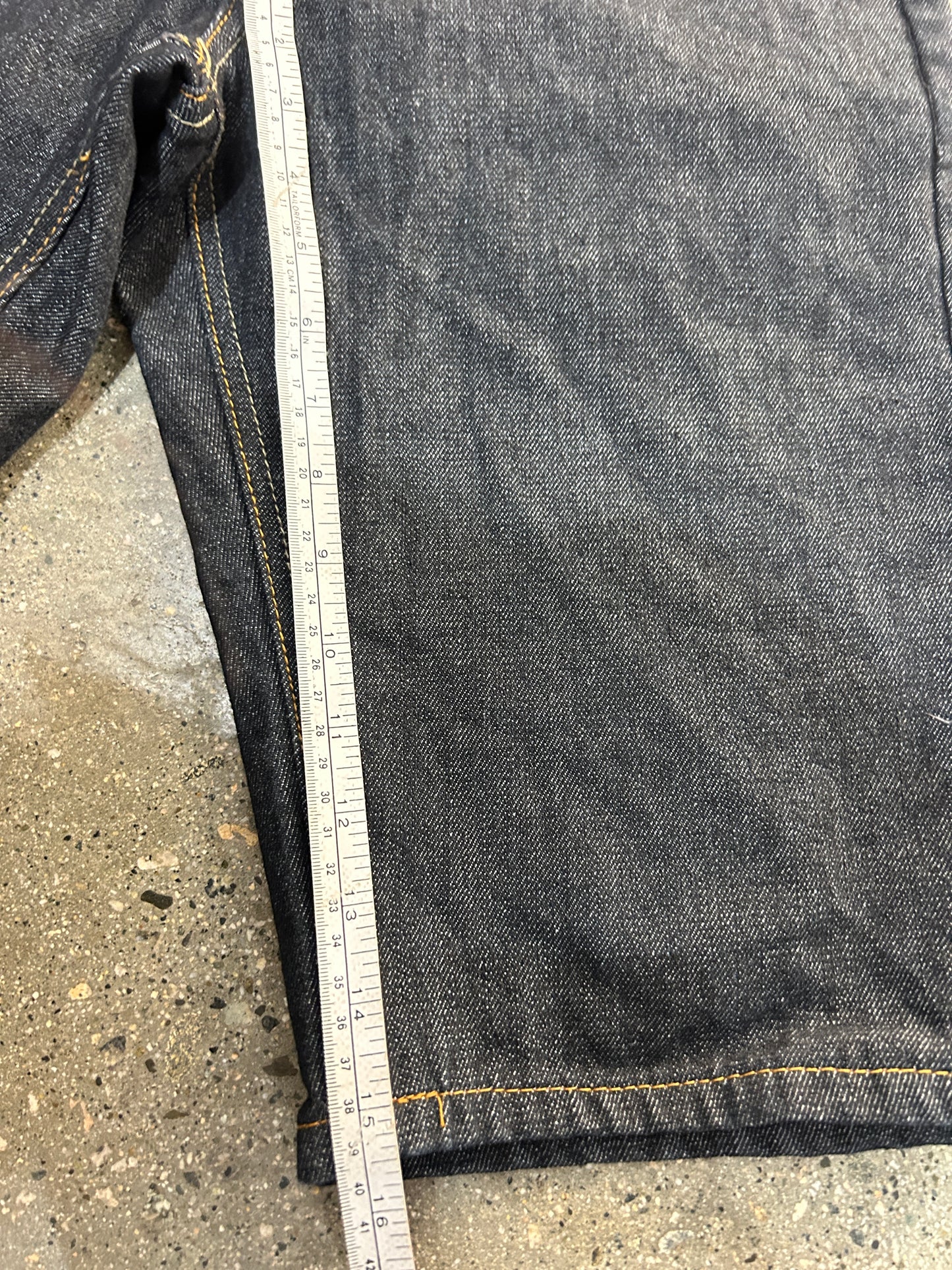 (S) Mecca Straight Denim Jorts