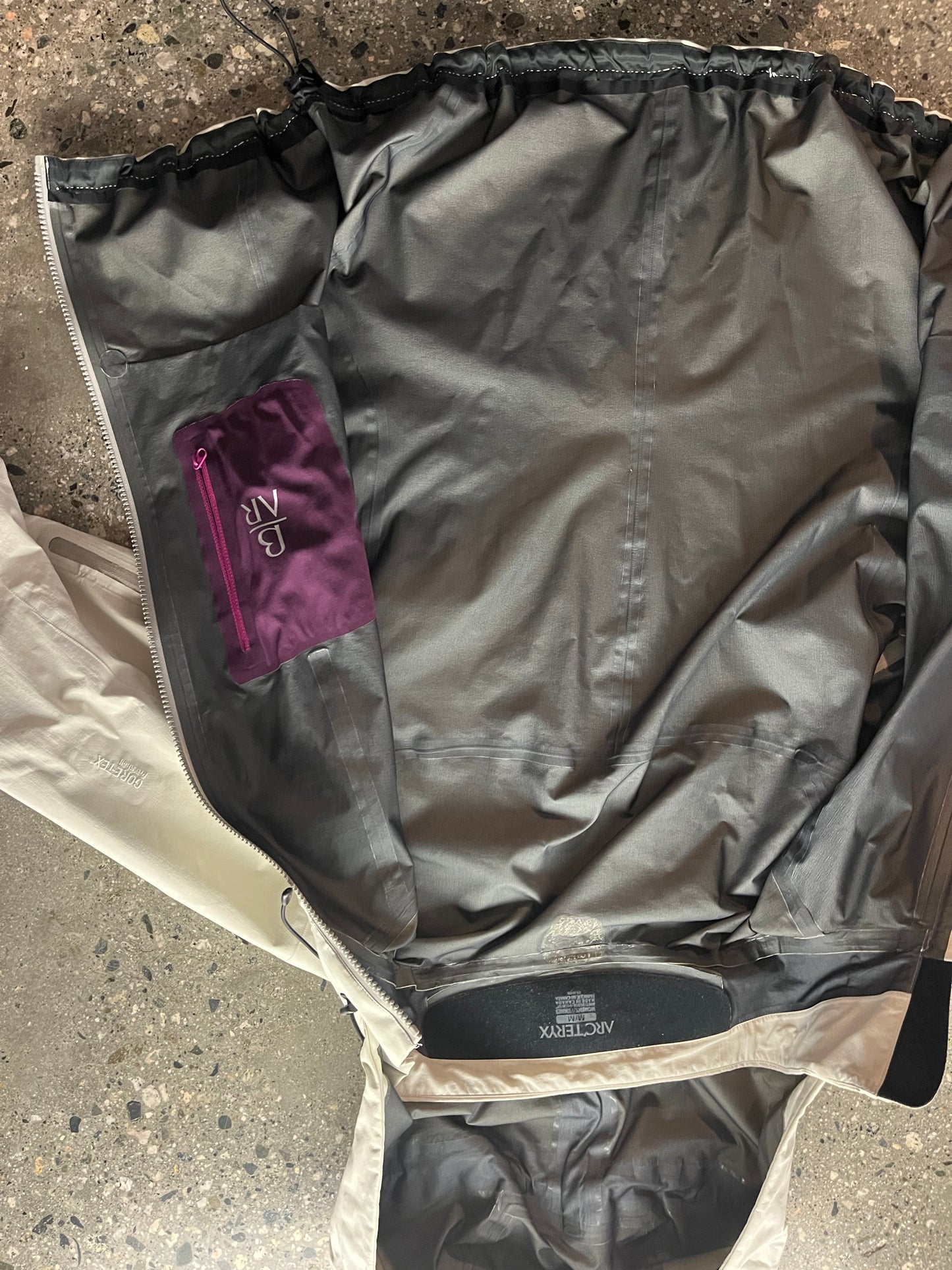 (S) 00s Beta AR Goretex Arcteryx Jacket