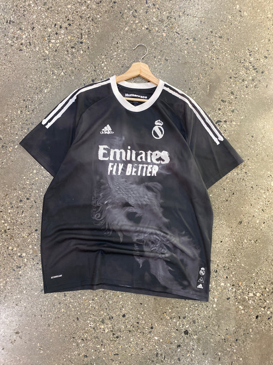 (XL) Real Madrid Humanrace Pharell Kit Jersey