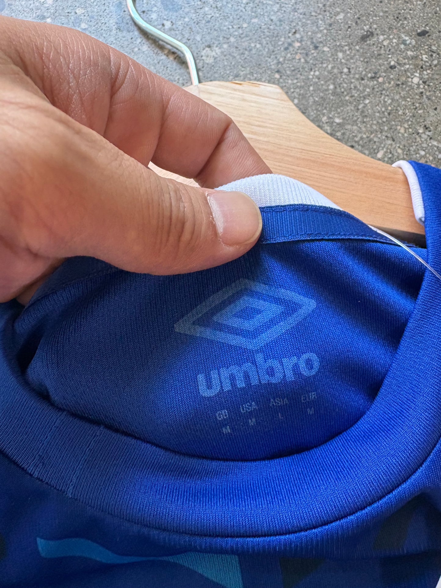 (M) Umbro Everton Kit