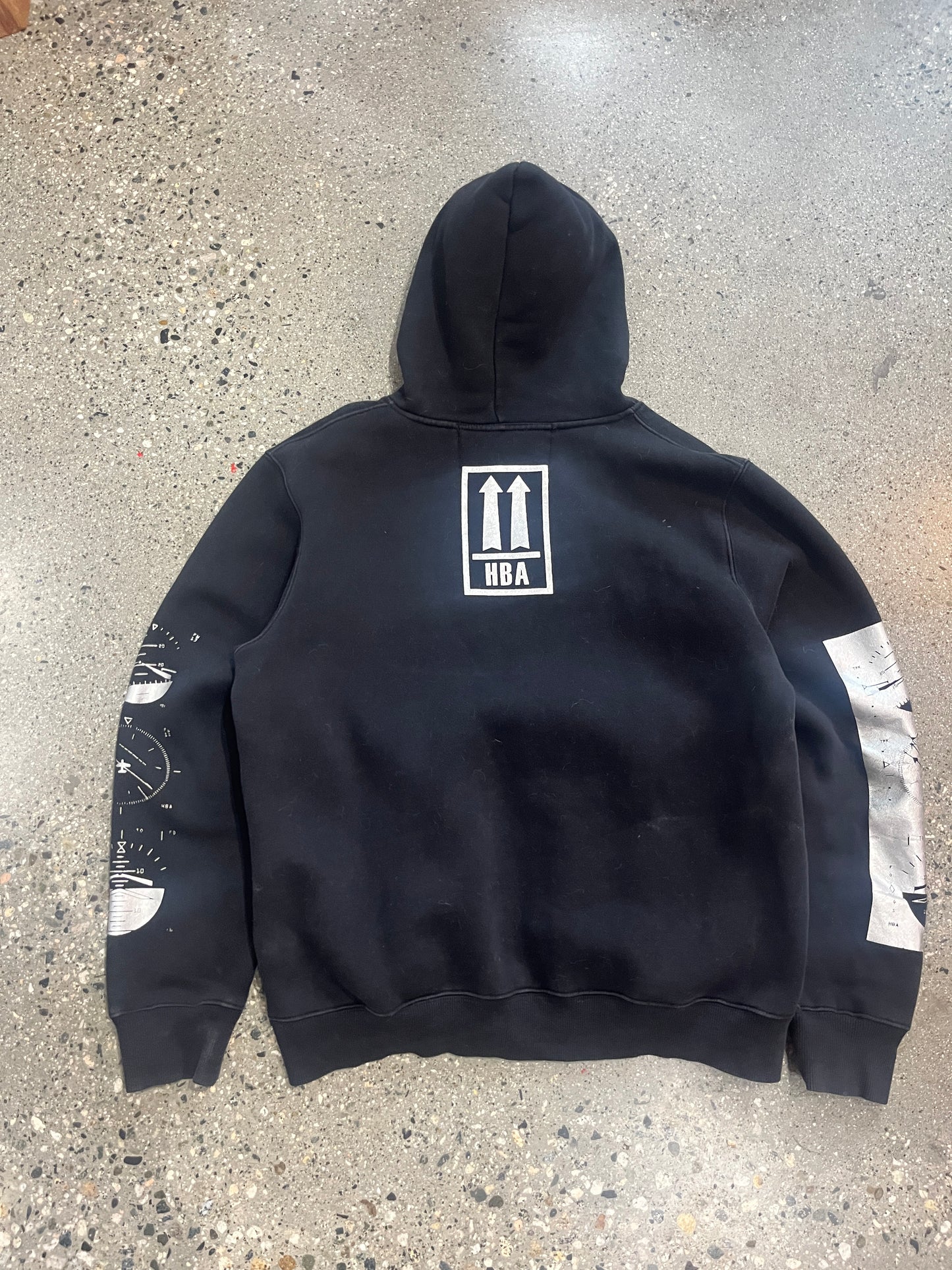 (L) Black Hood by Air Hoodie