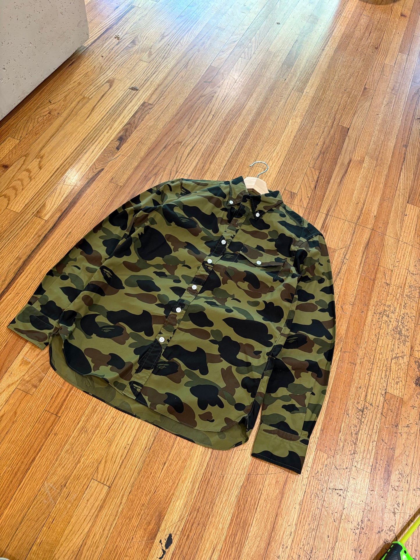 (S/M) Older 2000s Bape Camo Button Up