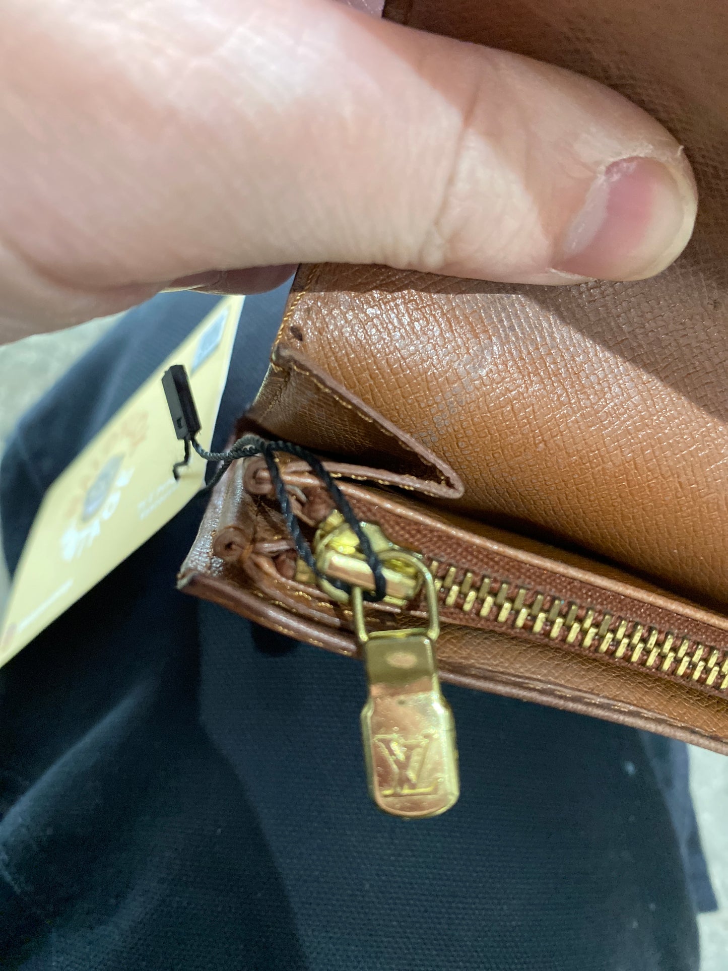 (OS) Vintage Authentic LV Wallet