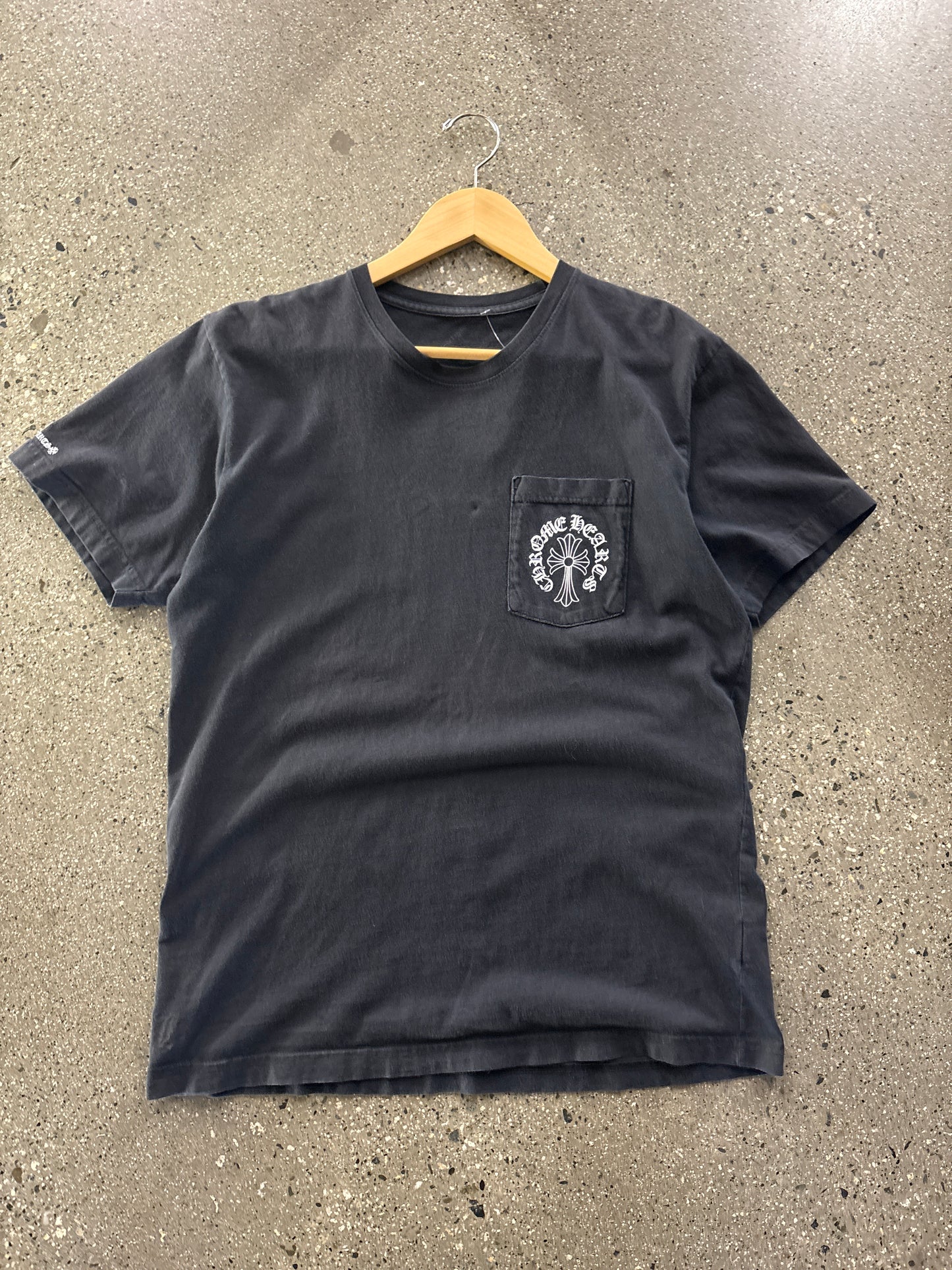 (L) 2000s Black Cross Chrome Hearts Tee