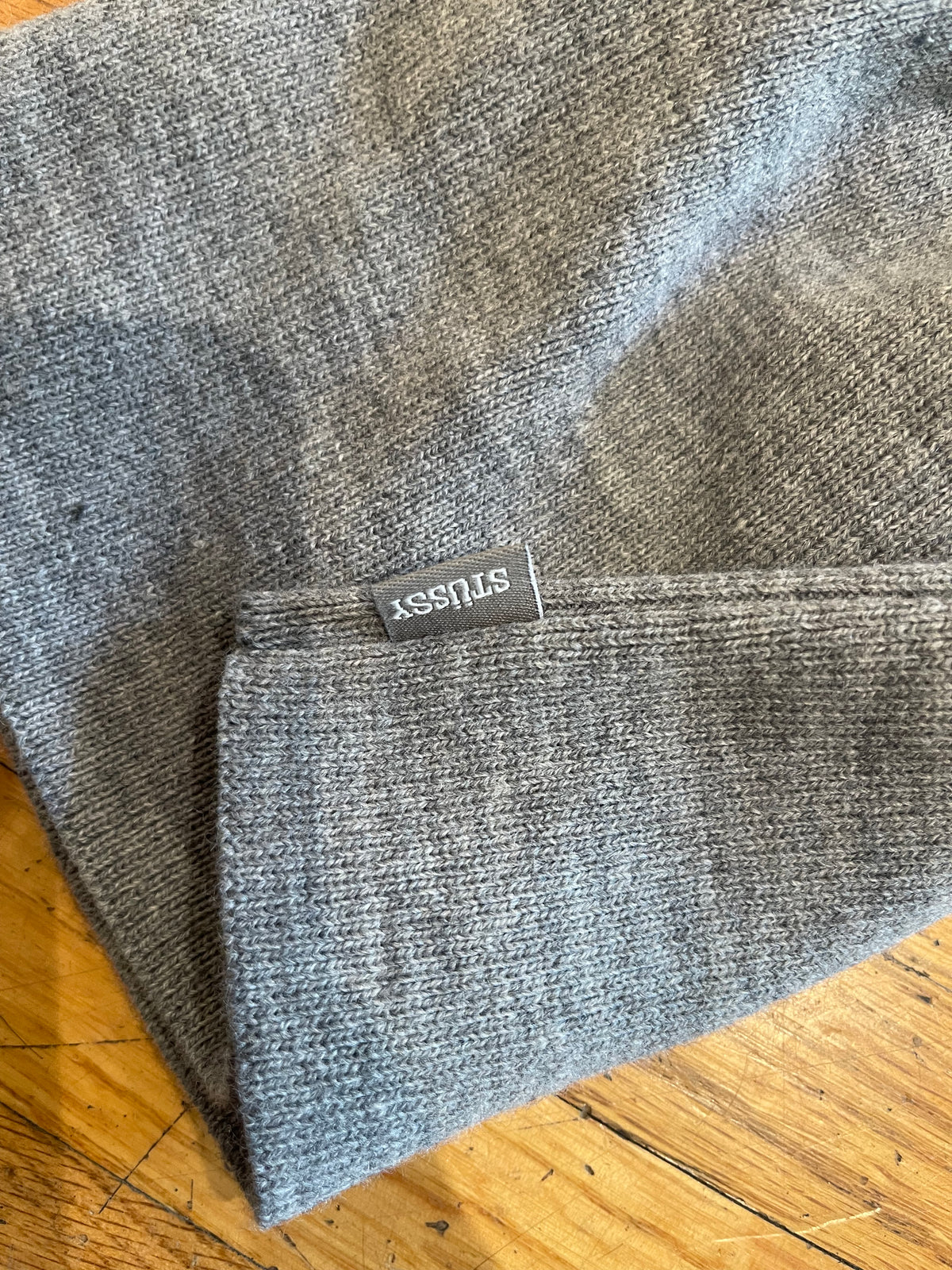 (OS) 2000s Grey Stussy Skully