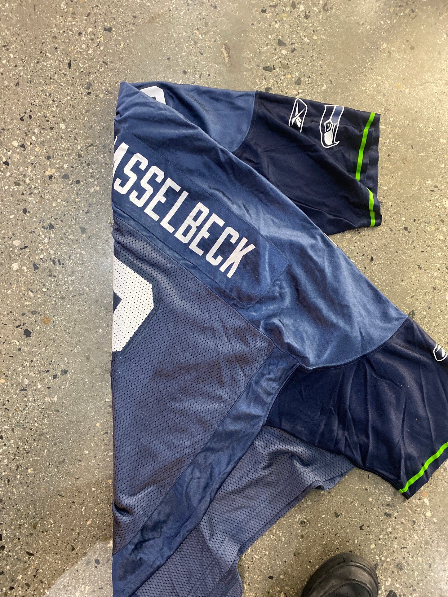 (L) Reebok Seahawks Jersey