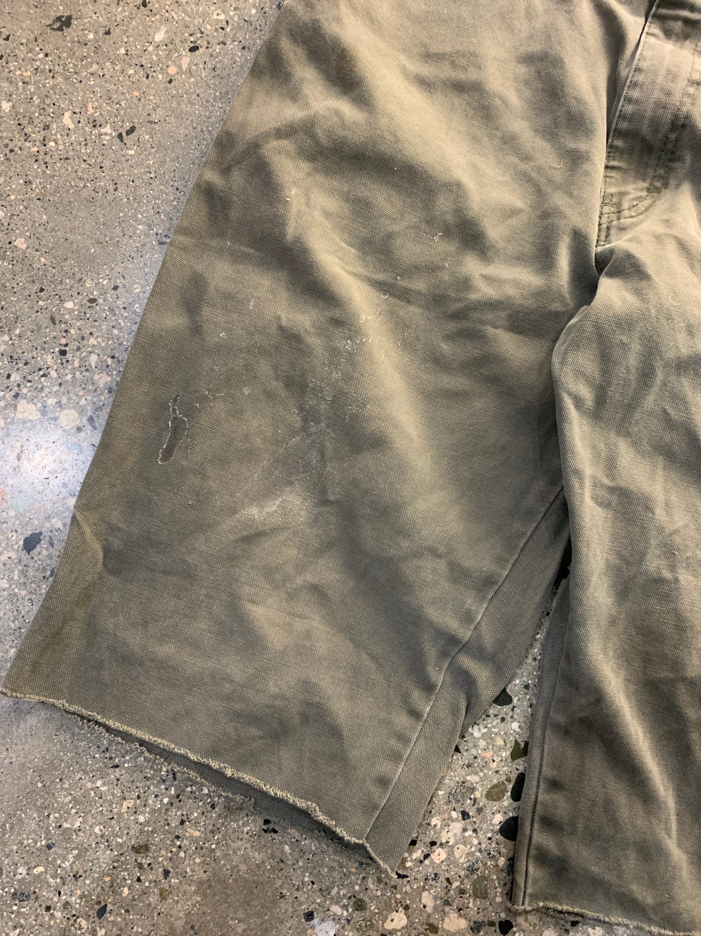 S106 - 34w Dickies Carpenter Cutoff Shorts