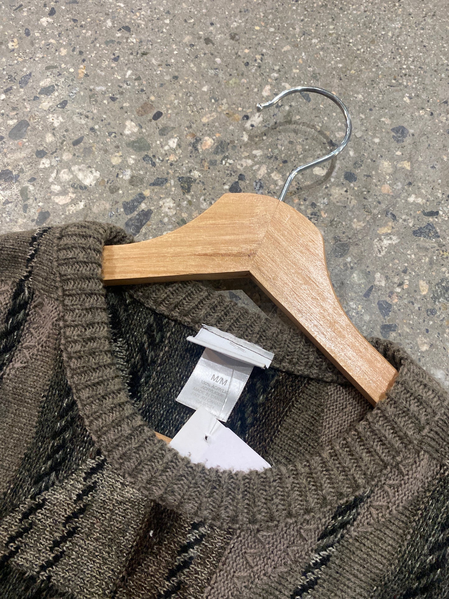 (M/L) Outline Textured Knit