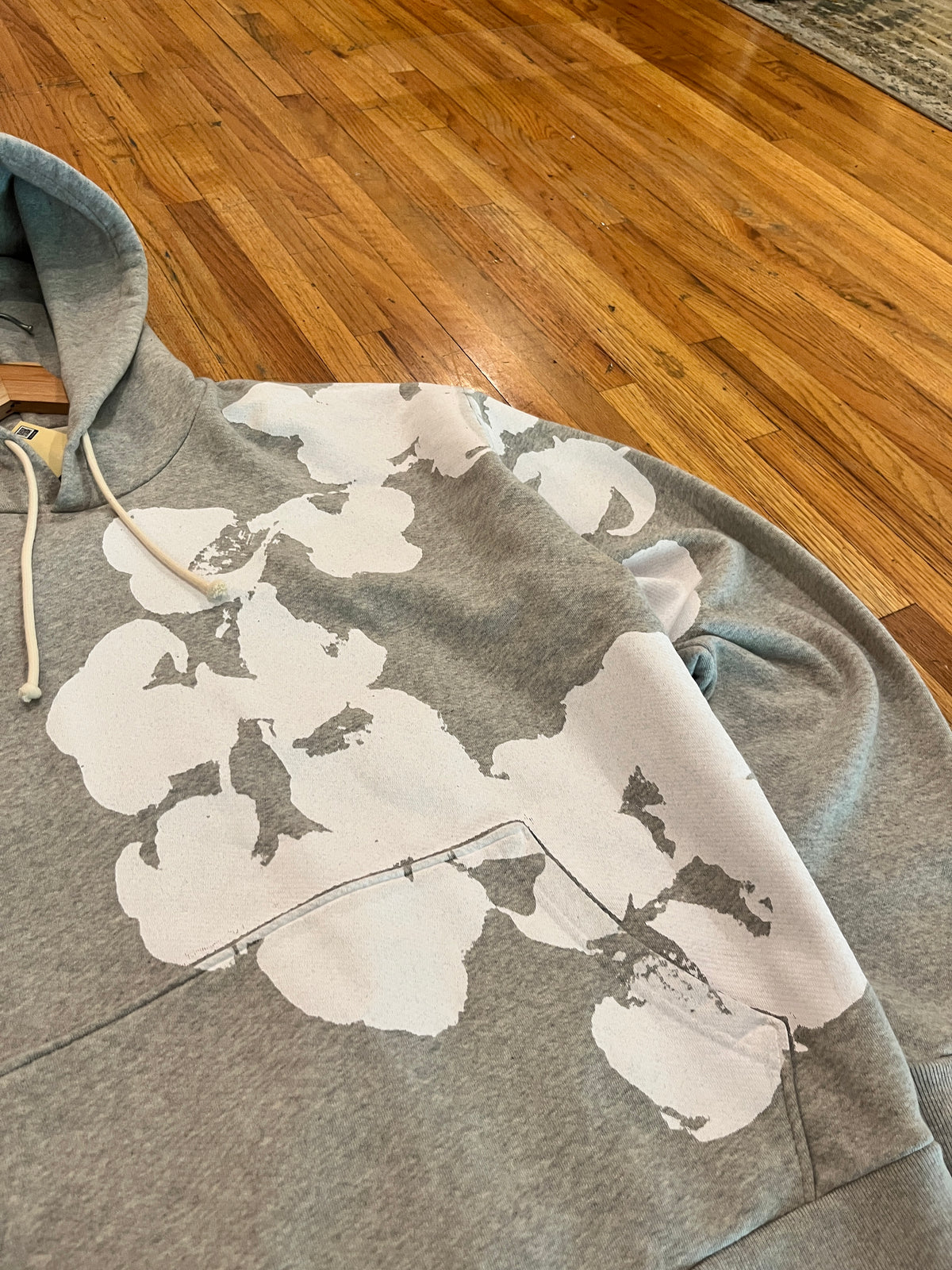 (L) Grey Denim Tears Hoodie