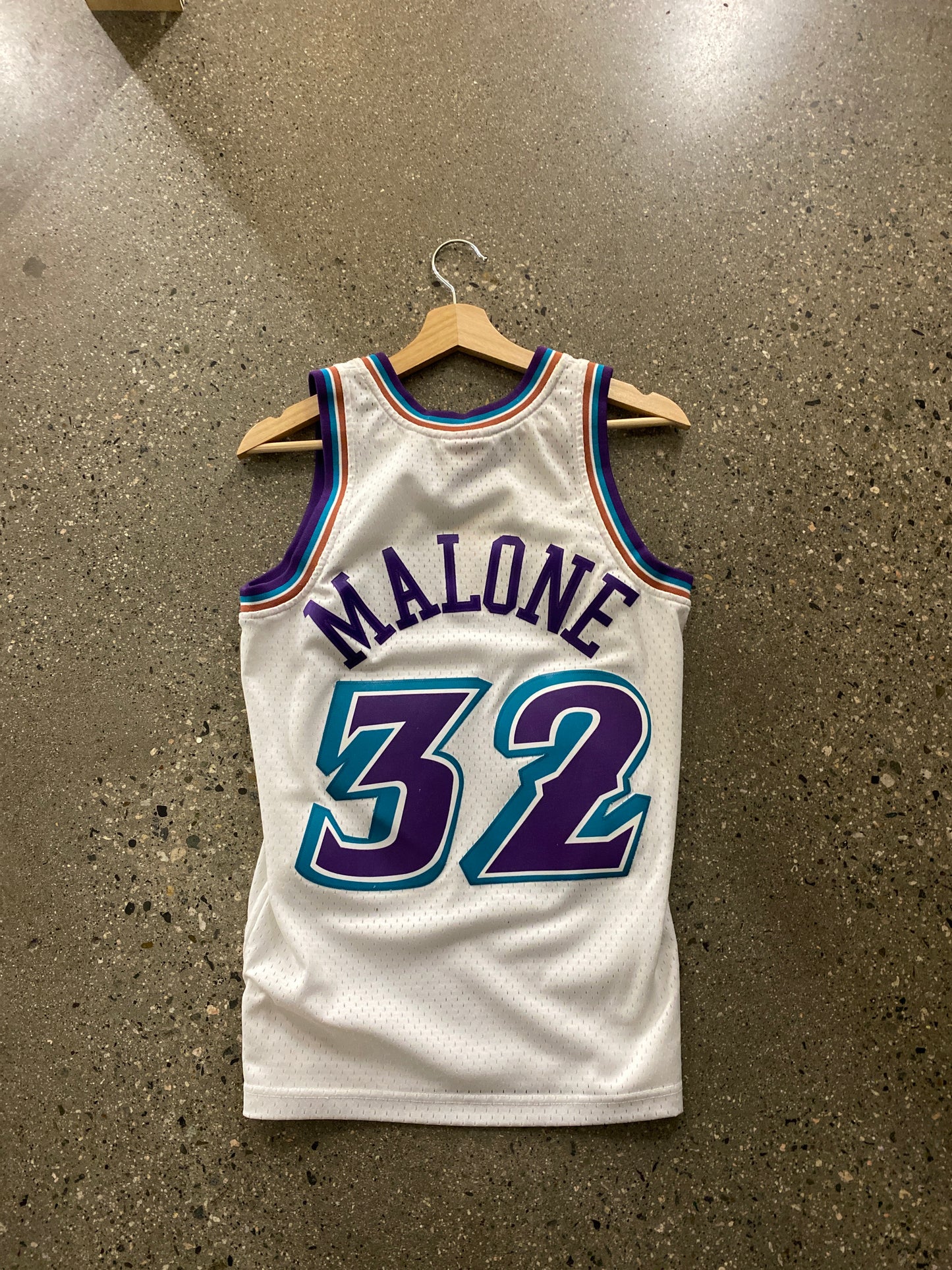 (s) M&N Karl Malone Jersey