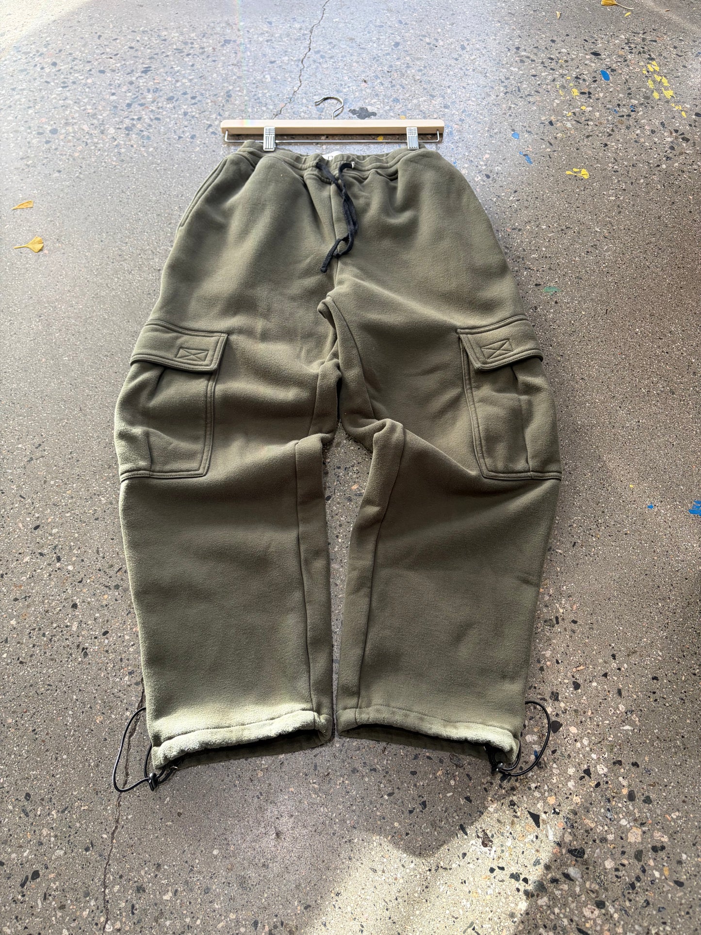 (S) Dime Cargo Sweatpants