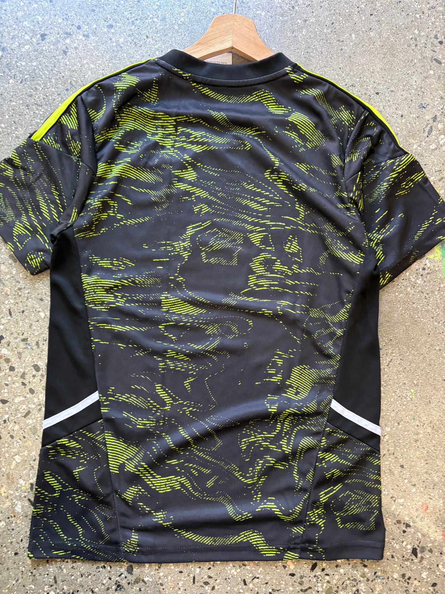 MANCHESTER UNITED Stone Roses Kit Pre Game