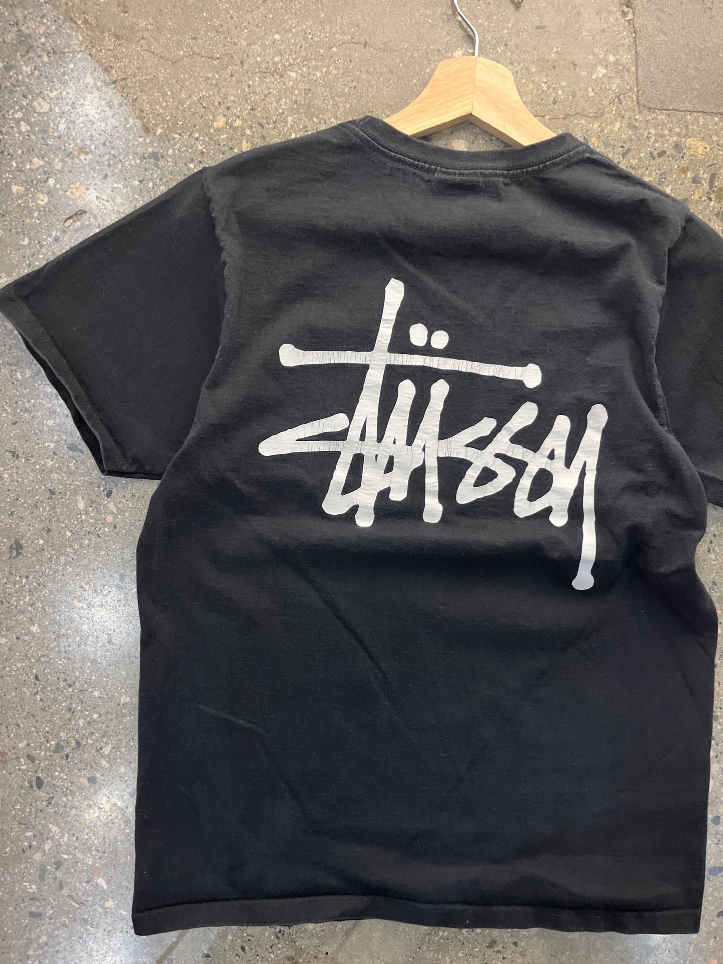 (S) Stussy Script Classic Logo Tee