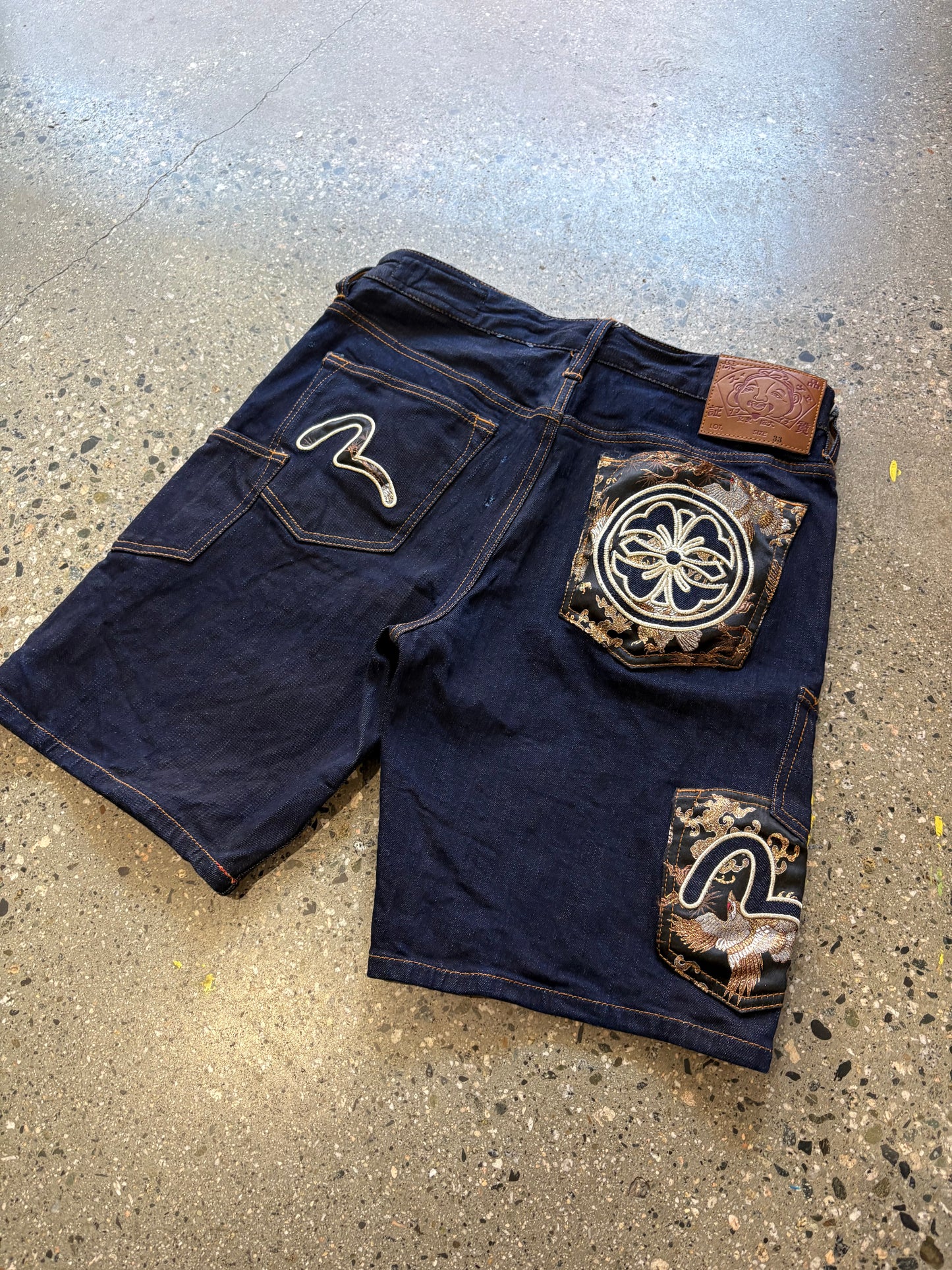 (33”W) Evisu Dark Indigo Jorts