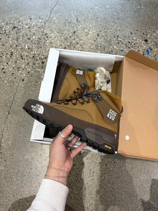 (US11) Undercover x TNF Boot
