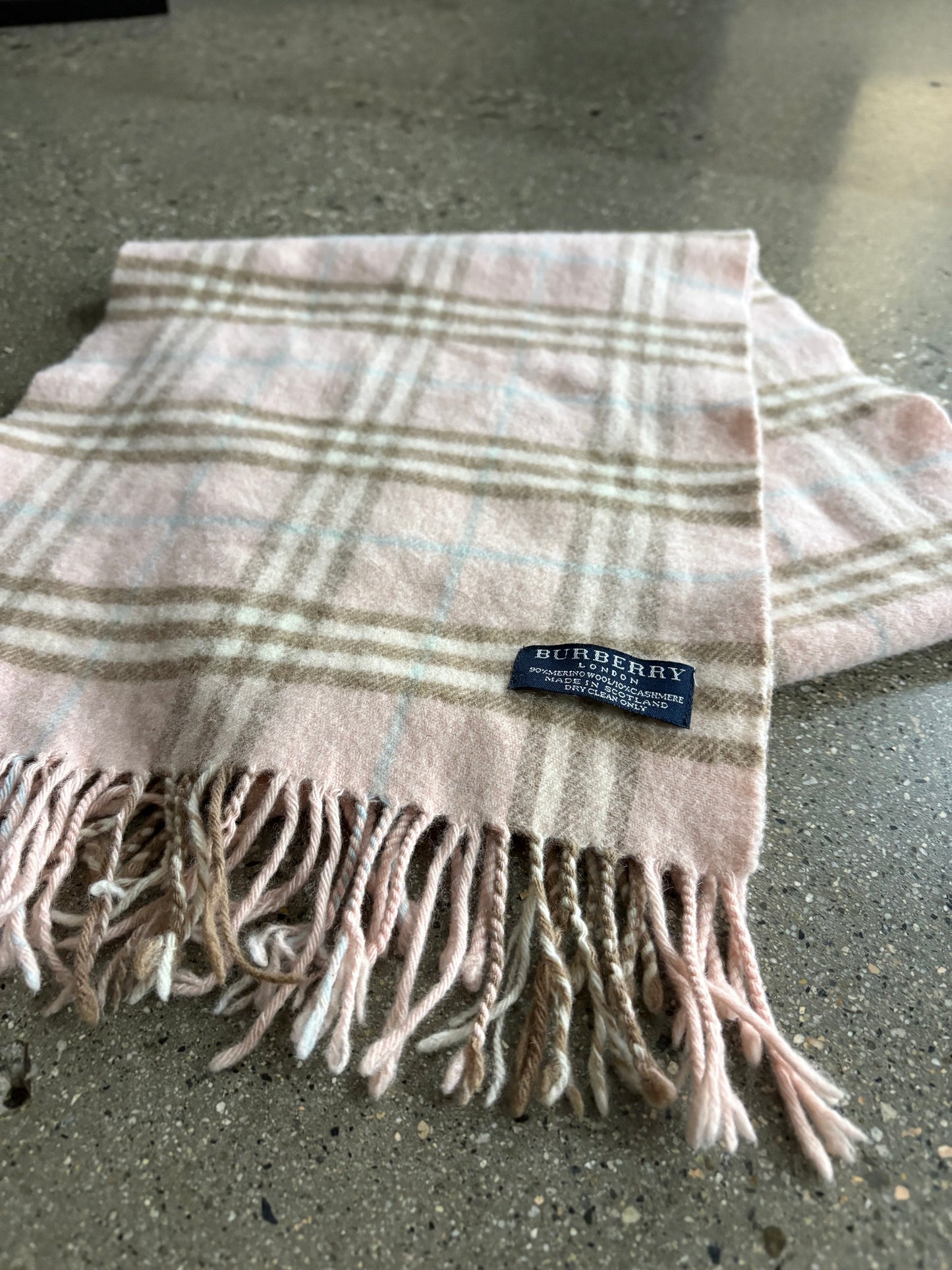 (117cm) Burberry Argyle Merino Wool/Cashmere Blend