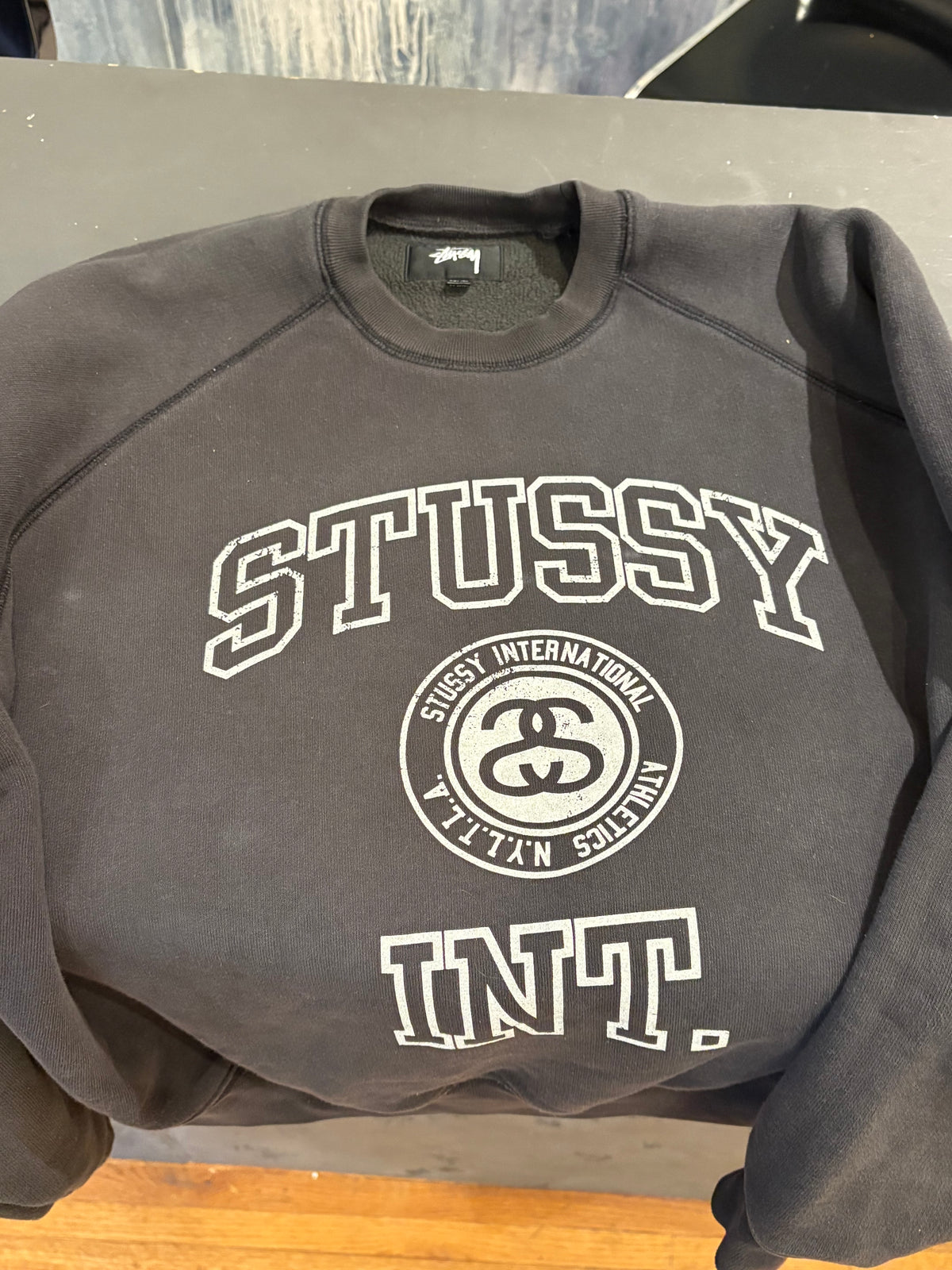(L) Stüssy Collegiate Heavyweight Crewneck