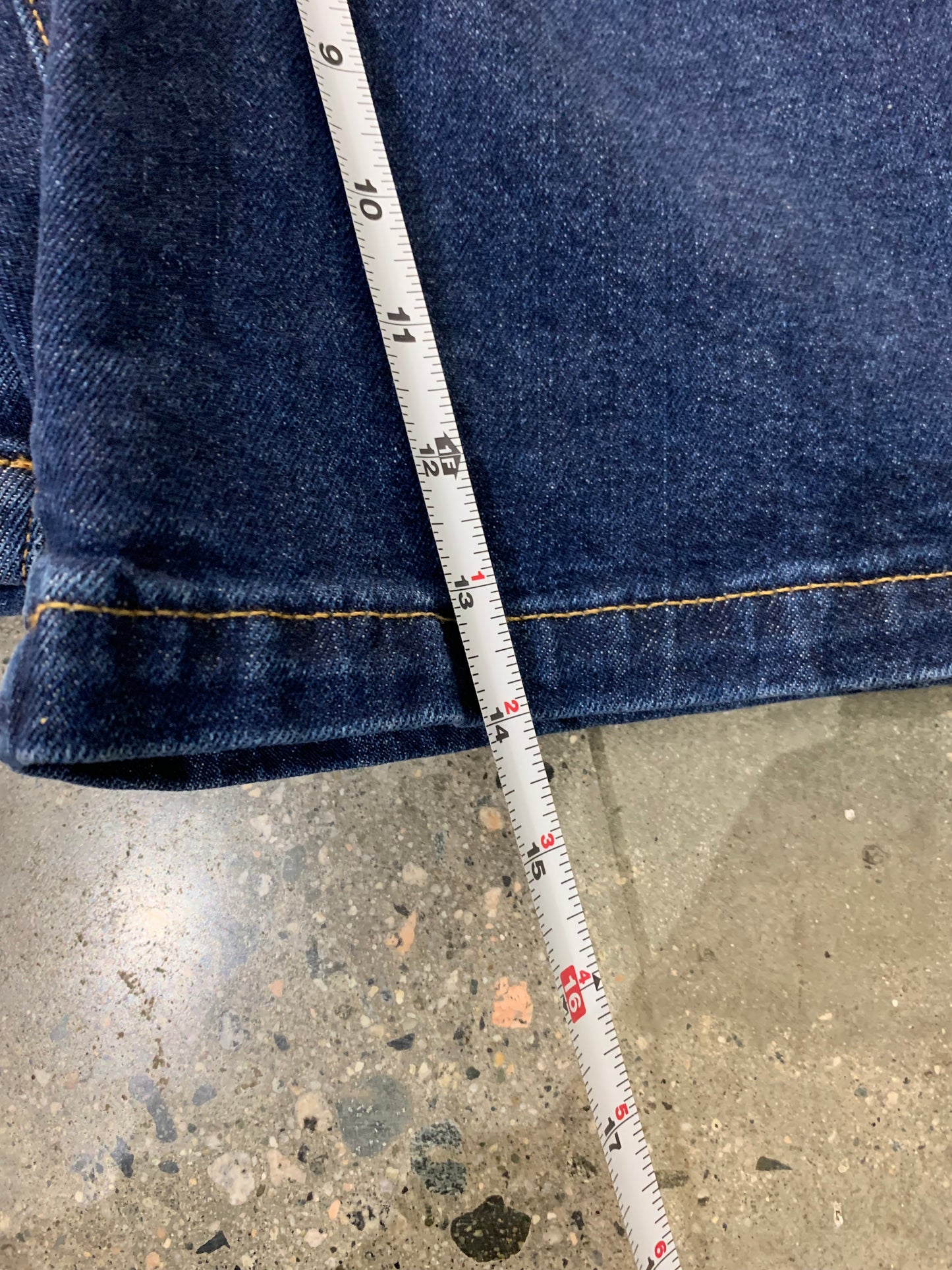 32w GAP jorts