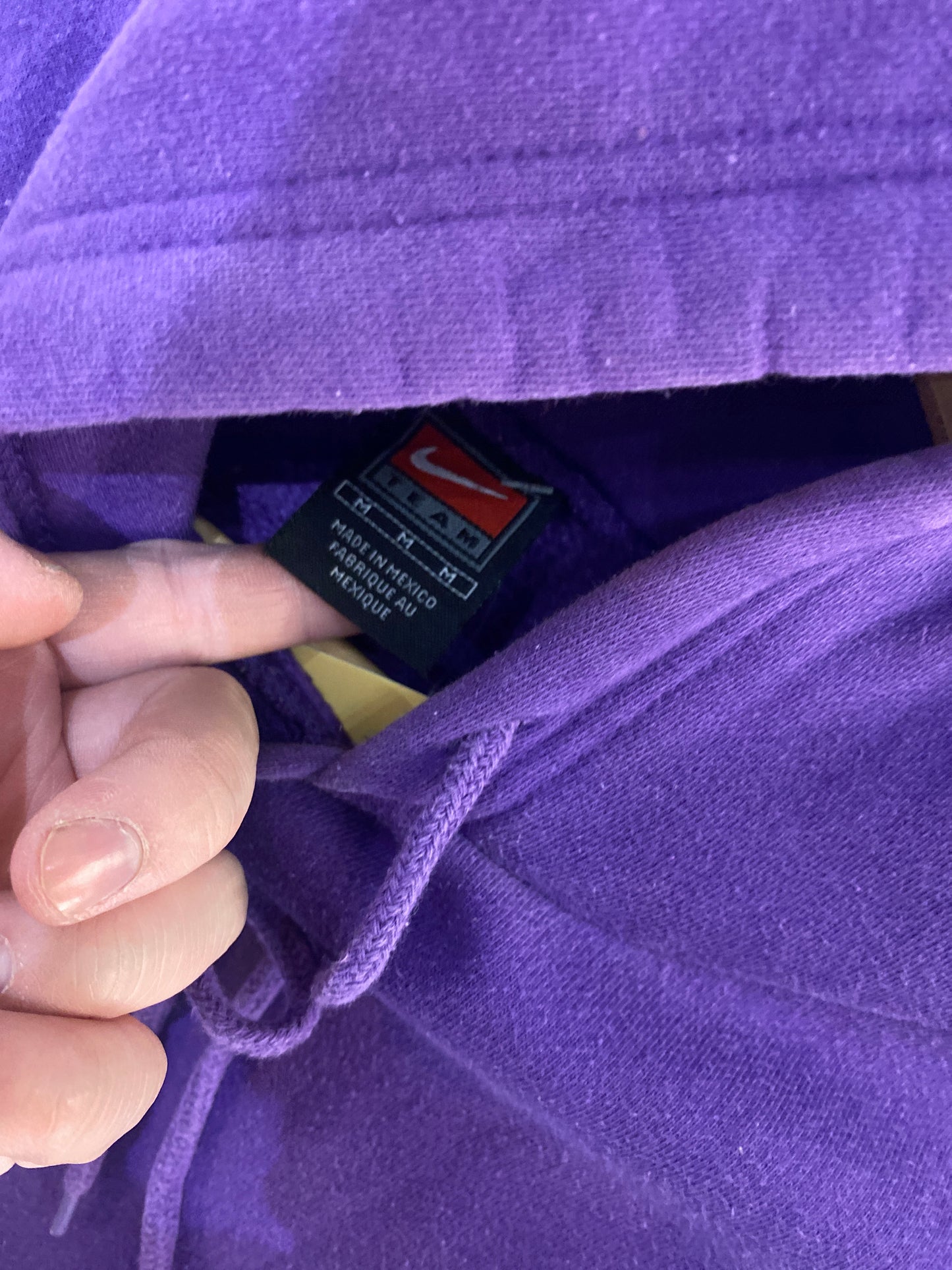 (M) 90s-Early 00’s Nike Grape Pocket Swoosh