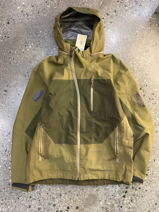 (m) FW15 - Vintage Arc’teryx Sidewinder Goretex XCR