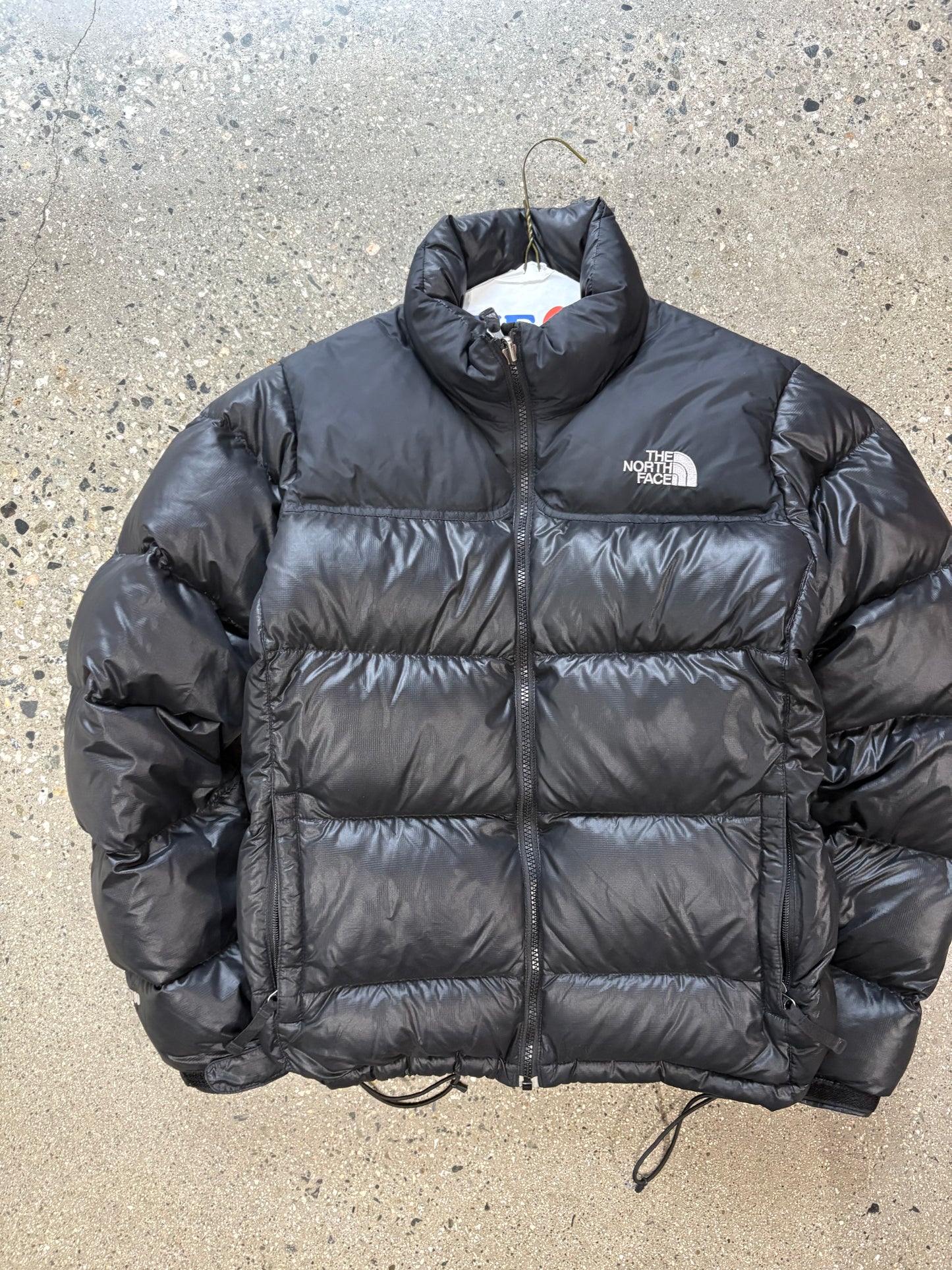 (S) All Black North Face 700 Puffer