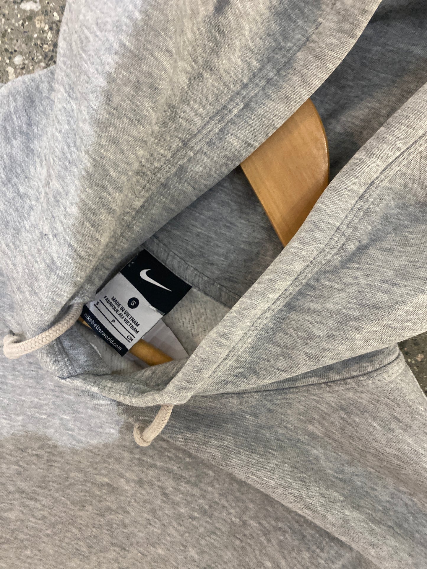 (S) Nike Grey Center Swoosh Hoodie 2010s