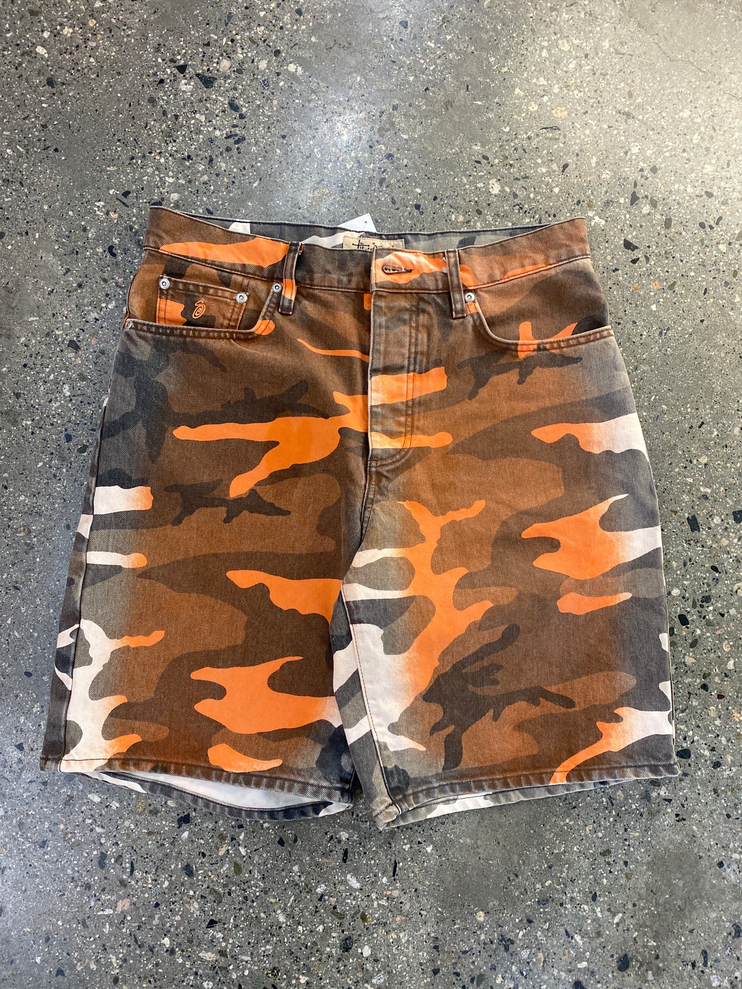 (30”) Stussy Spray Dye Camo Jorts