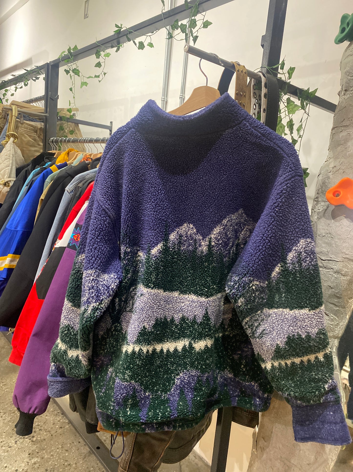 (L) Northern Reflections Deep Pile Fleece