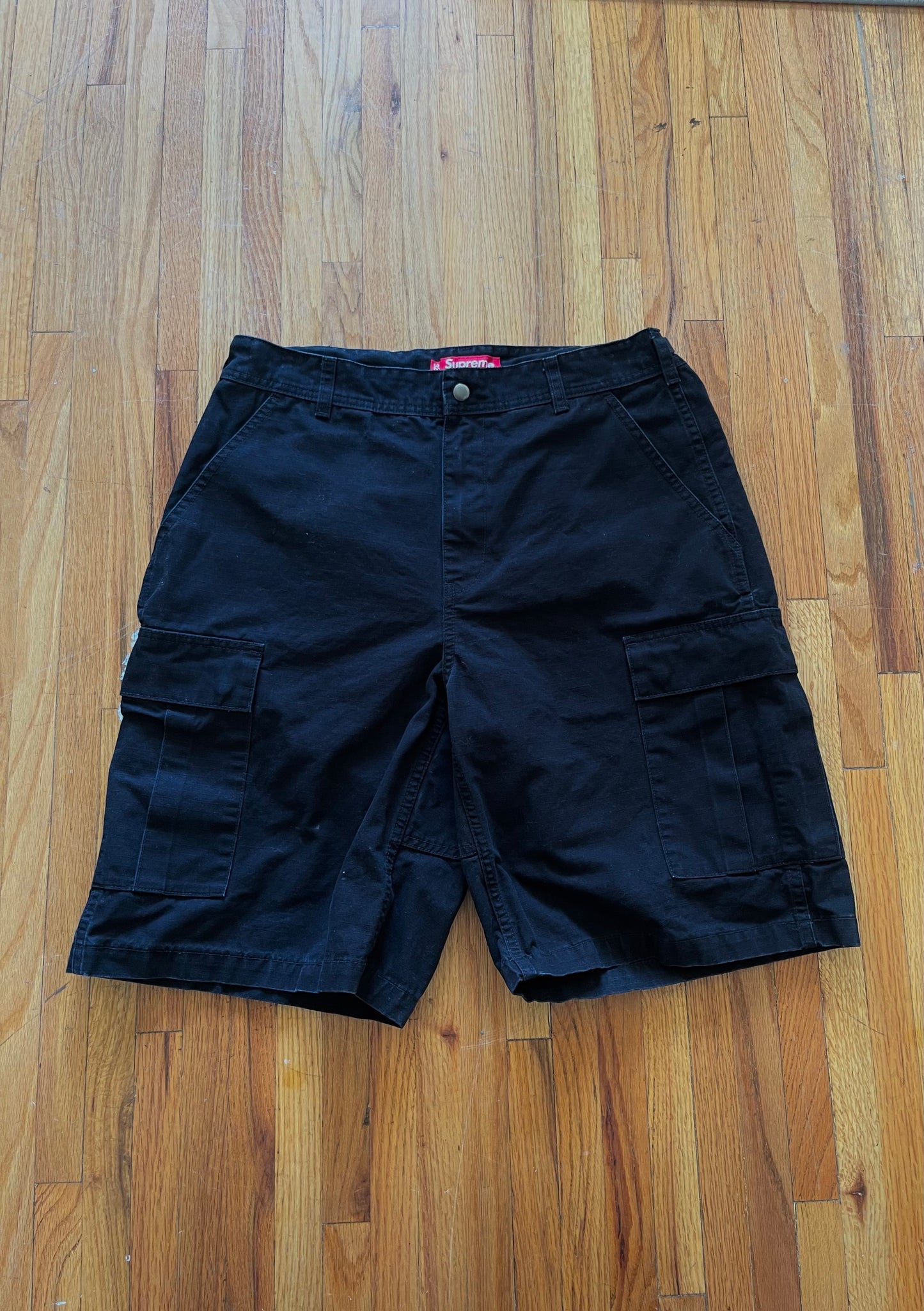 (32”) Supreme Cargo Shorts