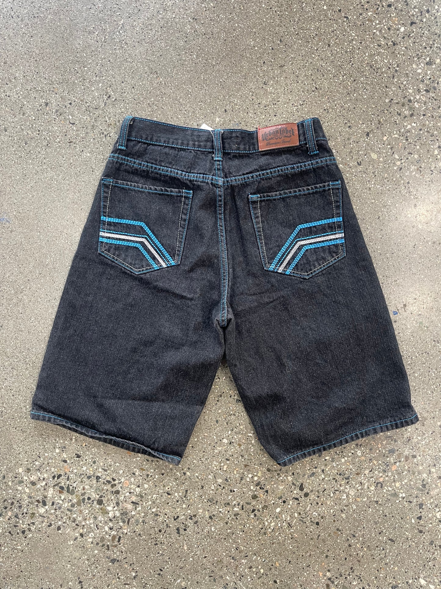(32”) Urban Label Dark Baggy Jorts