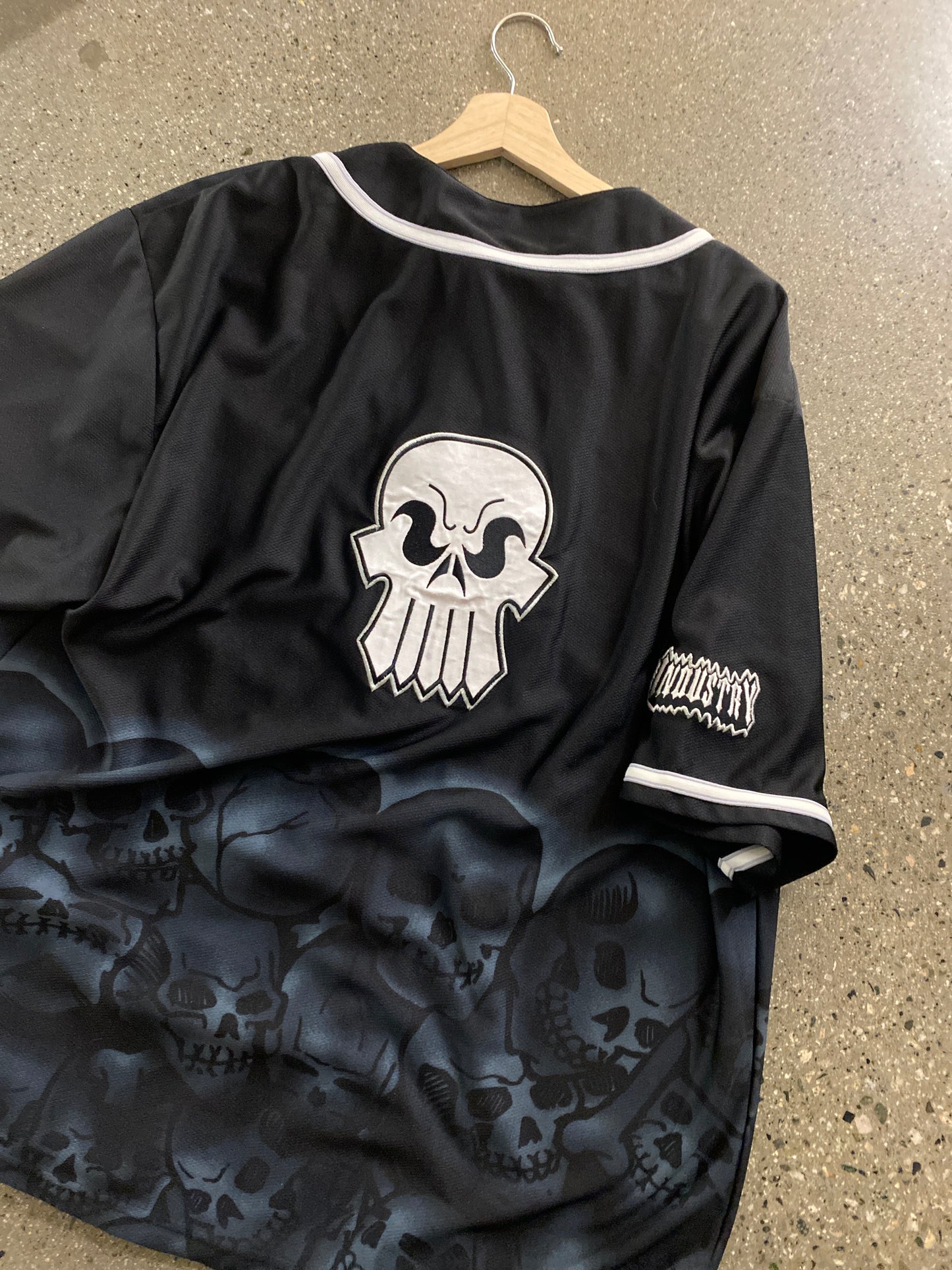 (xl/2x)Mayhem Skull Baseball Jersey