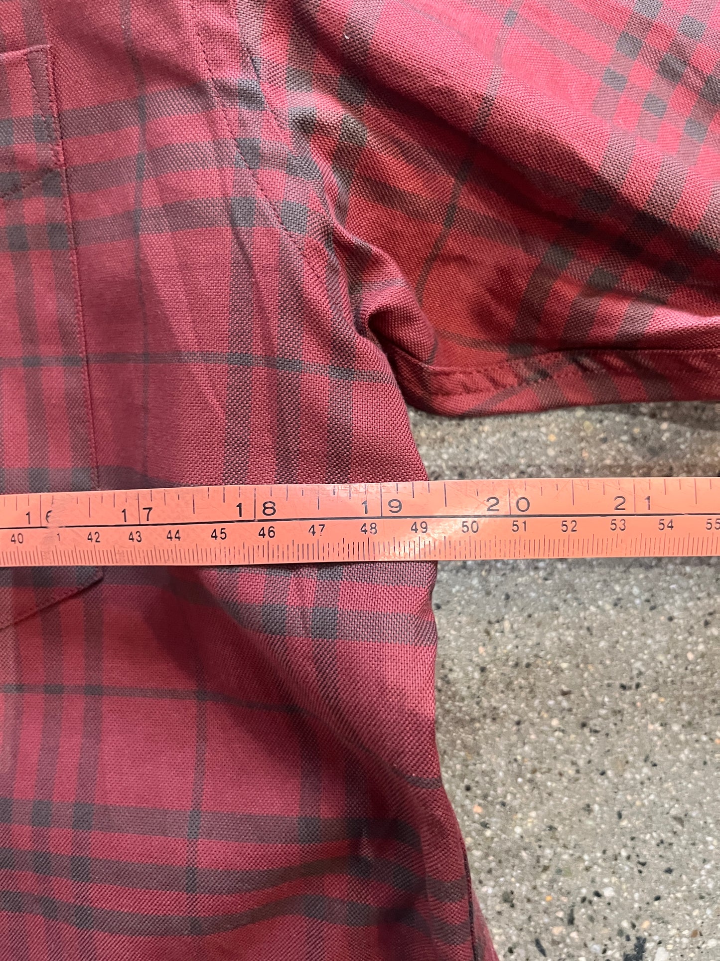 (M) Burberry London Burgundy Button Up
